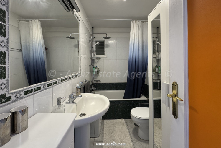 1 Bed, 1 Bath, ApartmentFor Sale, Edificio Eva, Acantilado De Los Gigantes