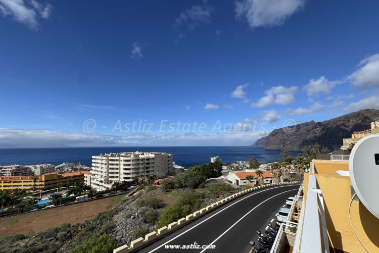 1 Bed, 1 Bath, ApartmentFor Sale, Edificio Eva, Acantilado De Los Gigantes