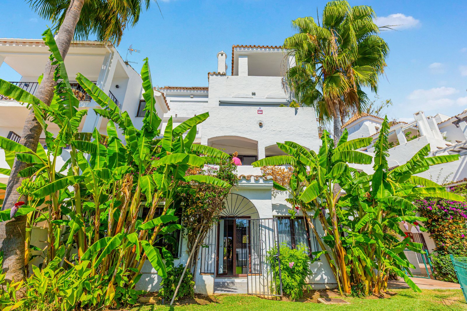 4 Bed, 3 Bath, ApartmentFor Sale, Marbella, Malaga