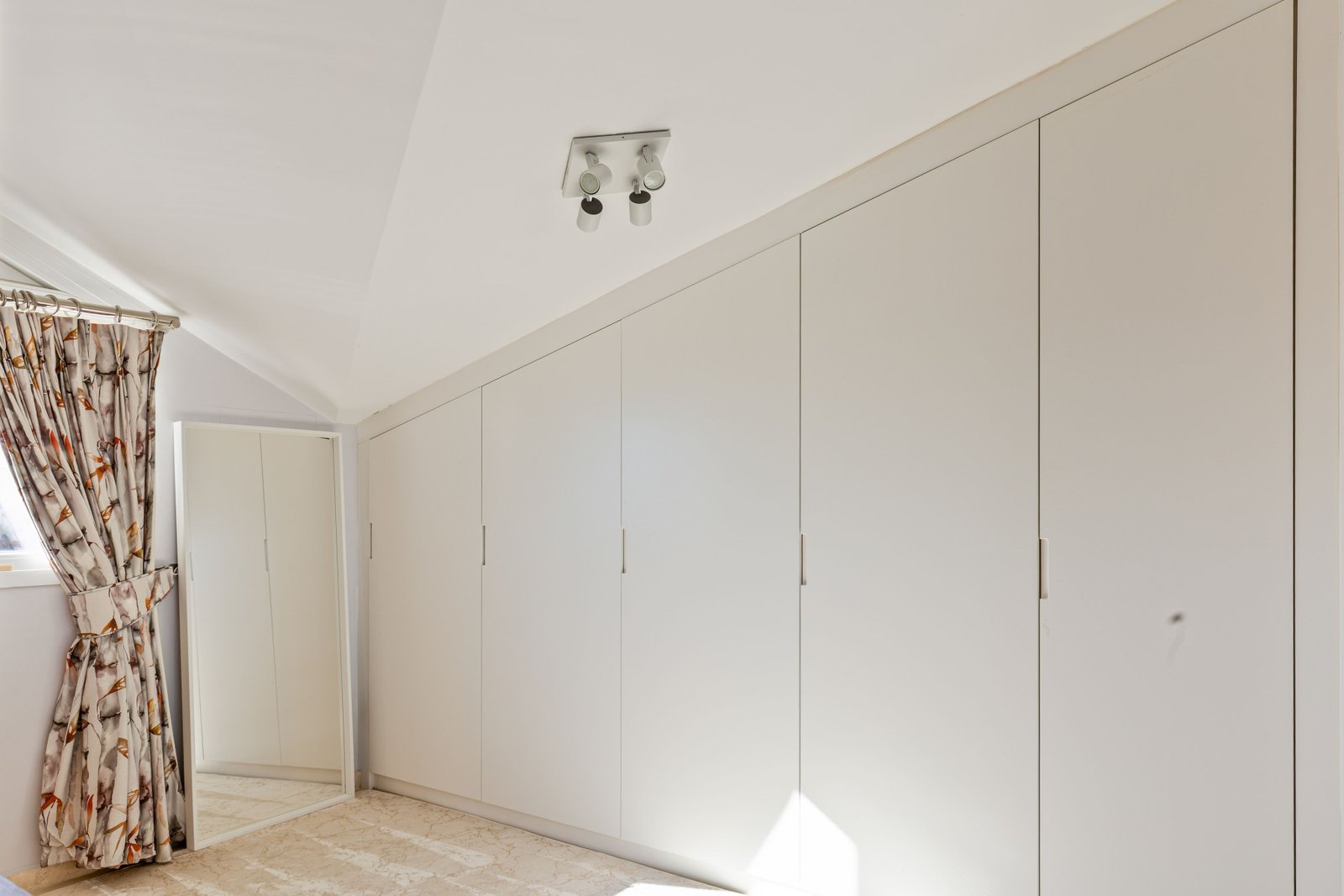 5 Bed, 3 Bath, HouseFor Sale, Manilva, Malaga