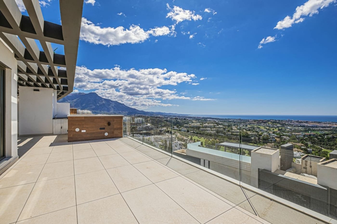 3 Bed, 4 Bath, HouseFor Sale, Marbella, Malaga