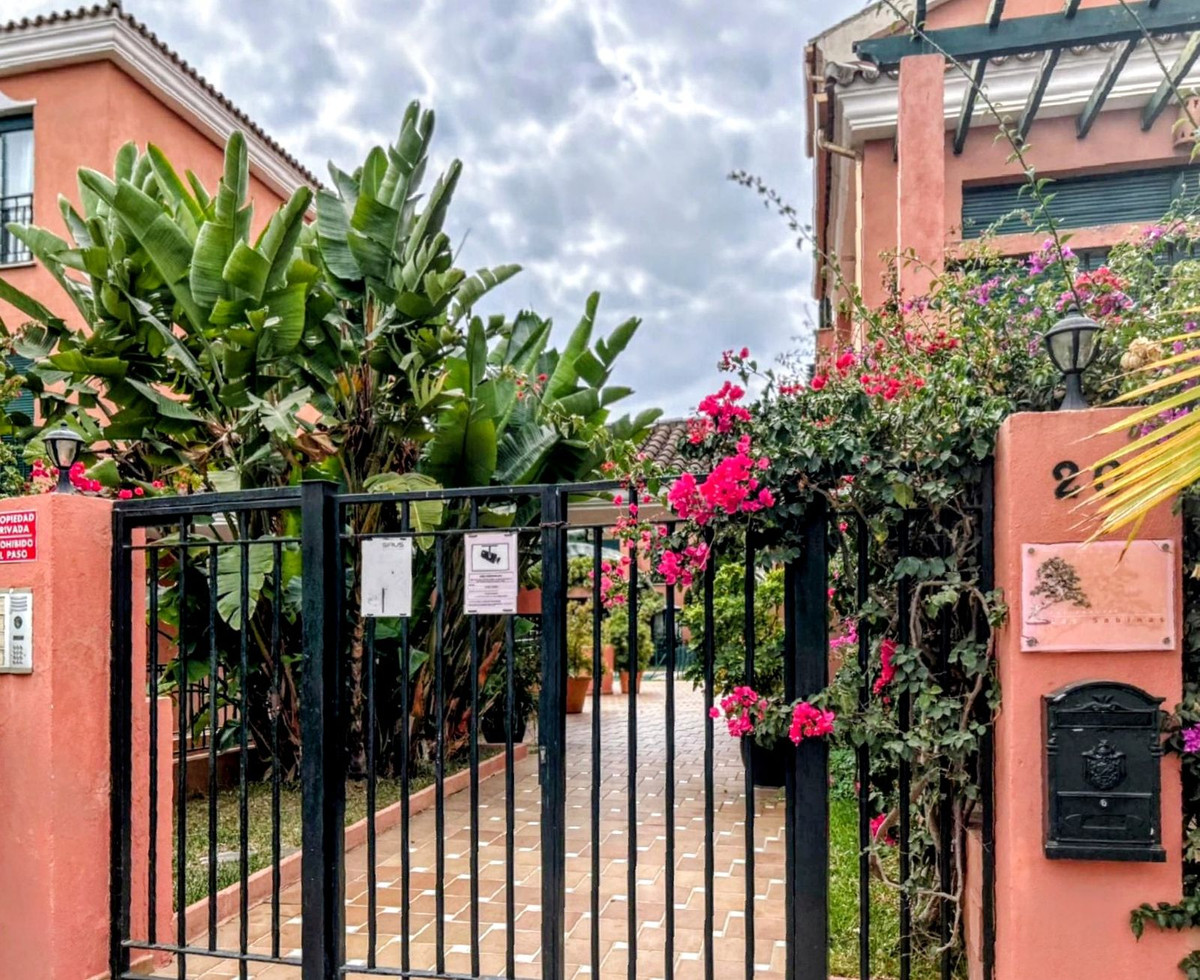 2 Bed, 2 Bath, ApartmentFor Sale, Marbesa, Malaga