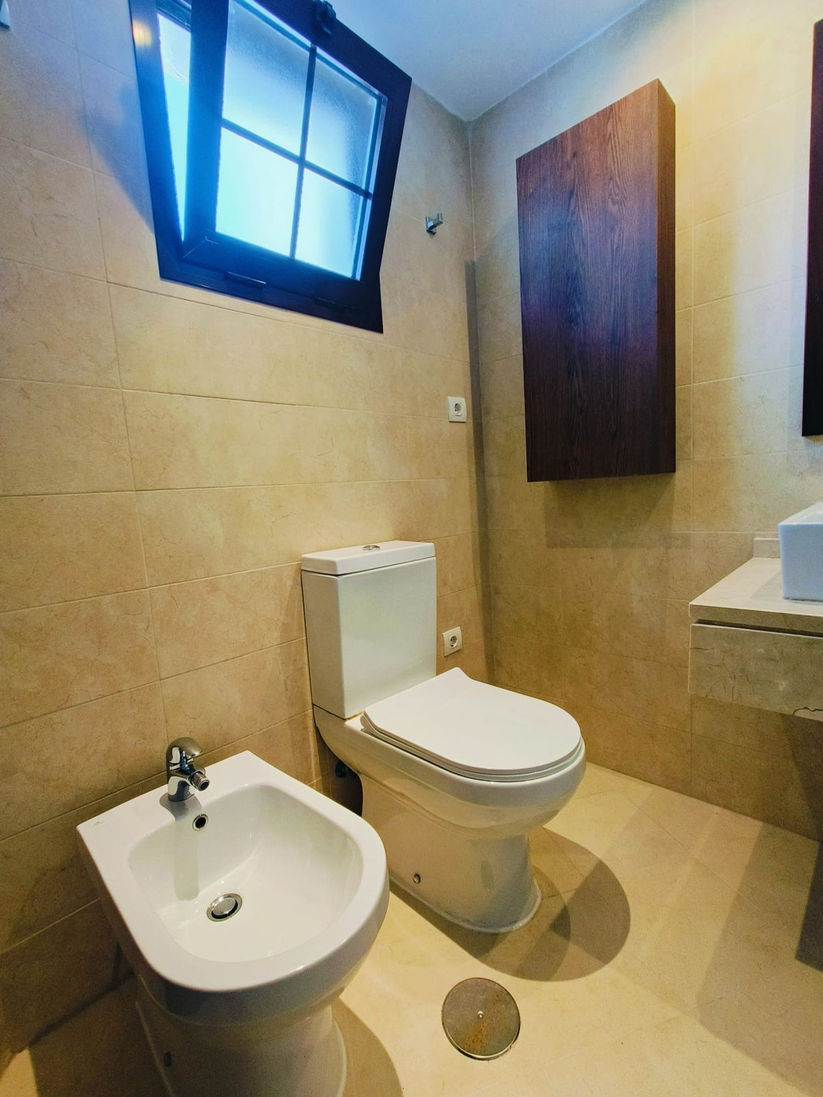 4 Bed, 3 Bath, ApartmentFor Sale, Los Monteros, Malaga