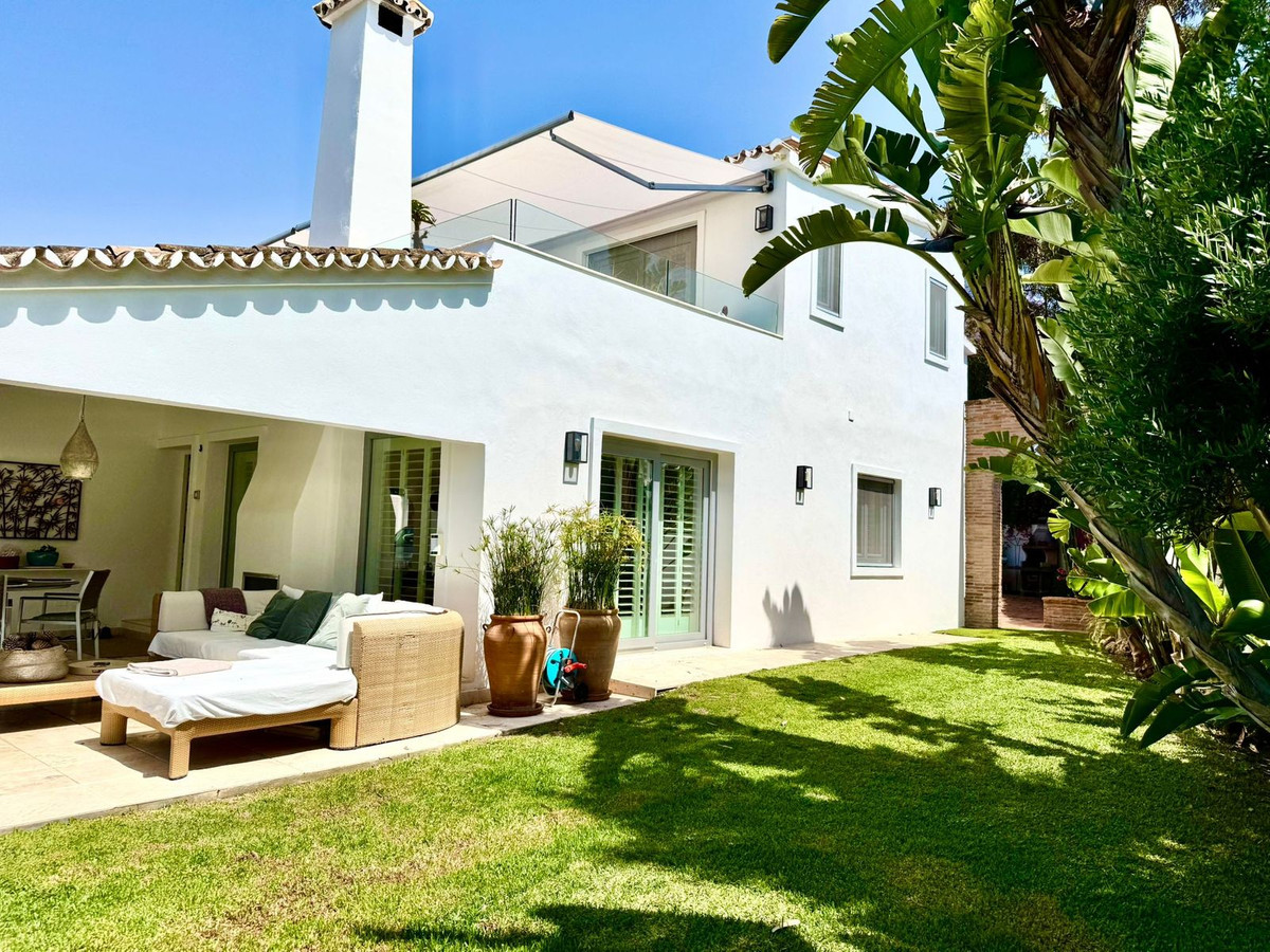 3 Bed, 2 Bath, HouseFor Sale, La Quinta, Malaga