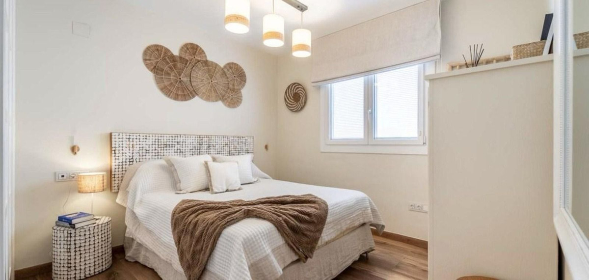 3 Bed, 2 Bath, ApartmentFor Sale, Benalmadena Costa, Malaga