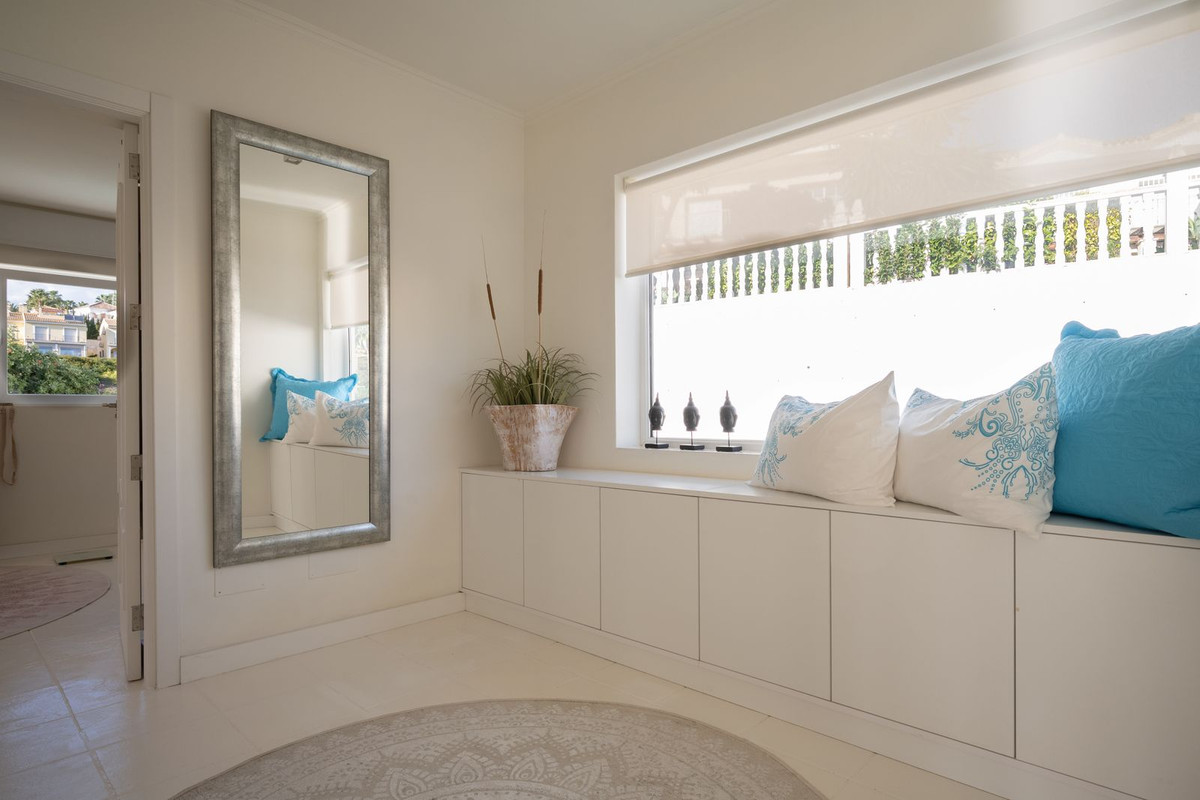 5 Bed, 4 Bath, HouseFor Sale, Riviera Del Sol, Malaga