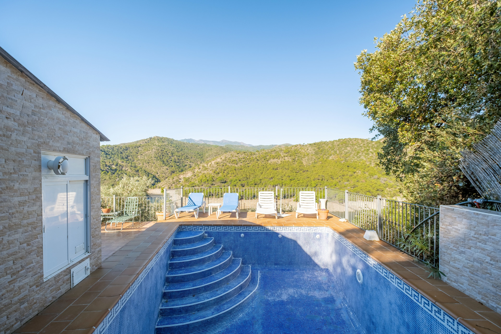 3 Bed, 2 Bath, HouseFor Sale, Istán, Malaga