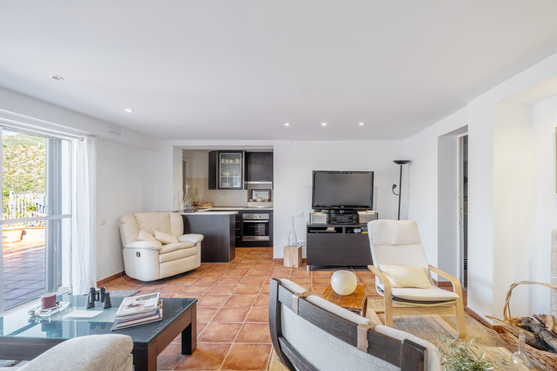 3 Bed, 2 Bath, HouseFor Sale, Istán, Malaga