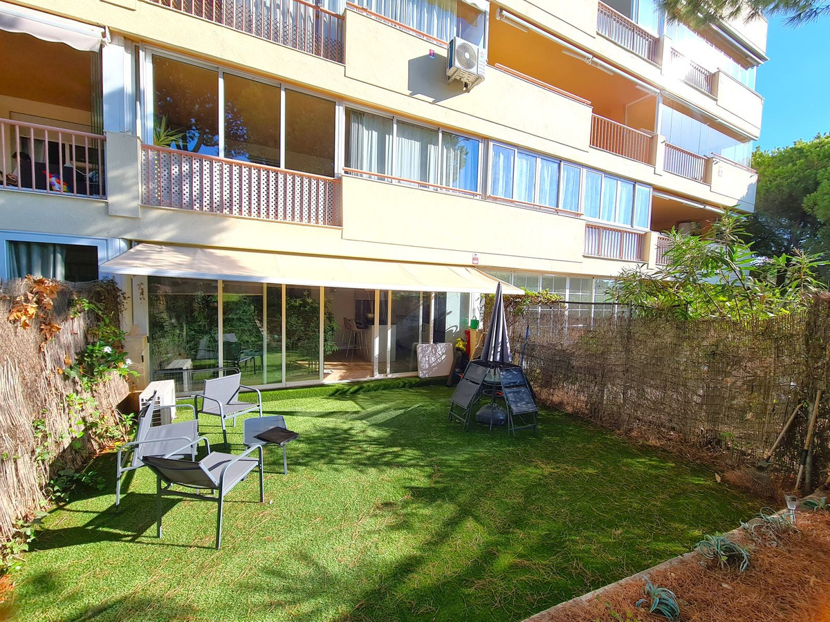 2 Bed, 1 Bath, ApartmentFor Sale, Calahonda, Malaga