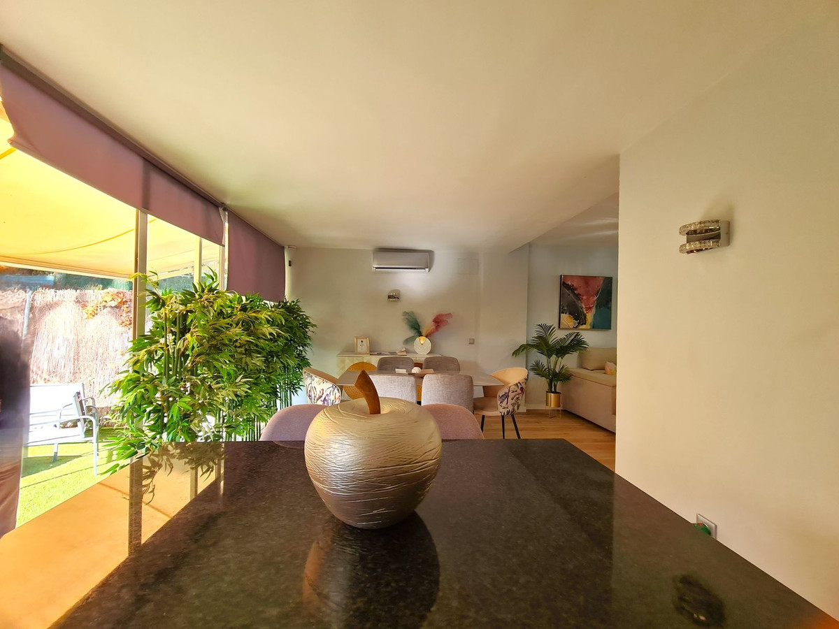 2 Bed, 1 Bath, ApartmentFor Sale, Calahonda, Malaga