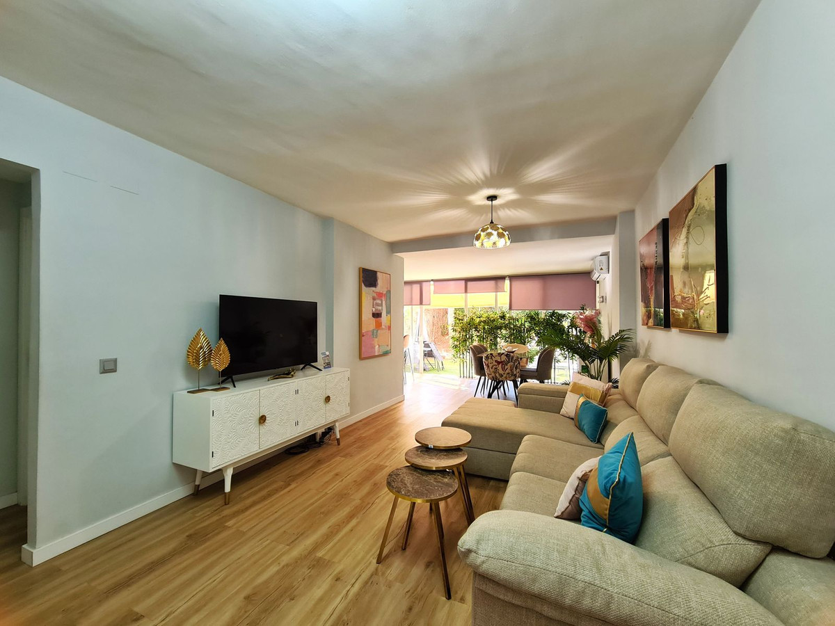 2 Bed, 1 Bath, ApartmentFor Sale, Calahonda, Malaga