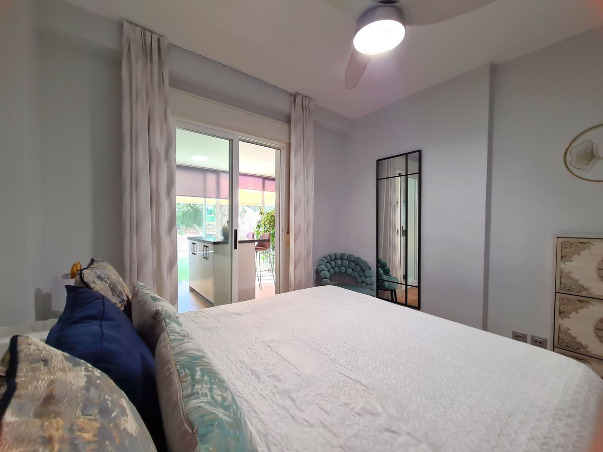 2 Bed, 1 Bath, ApartmentFor Sale, Calahonda, Malaga