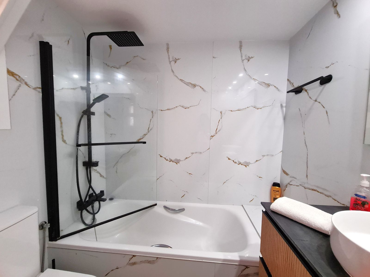 2 Bed, 1 Bath, ApartmentFor Sale, Calahonda, Malaga