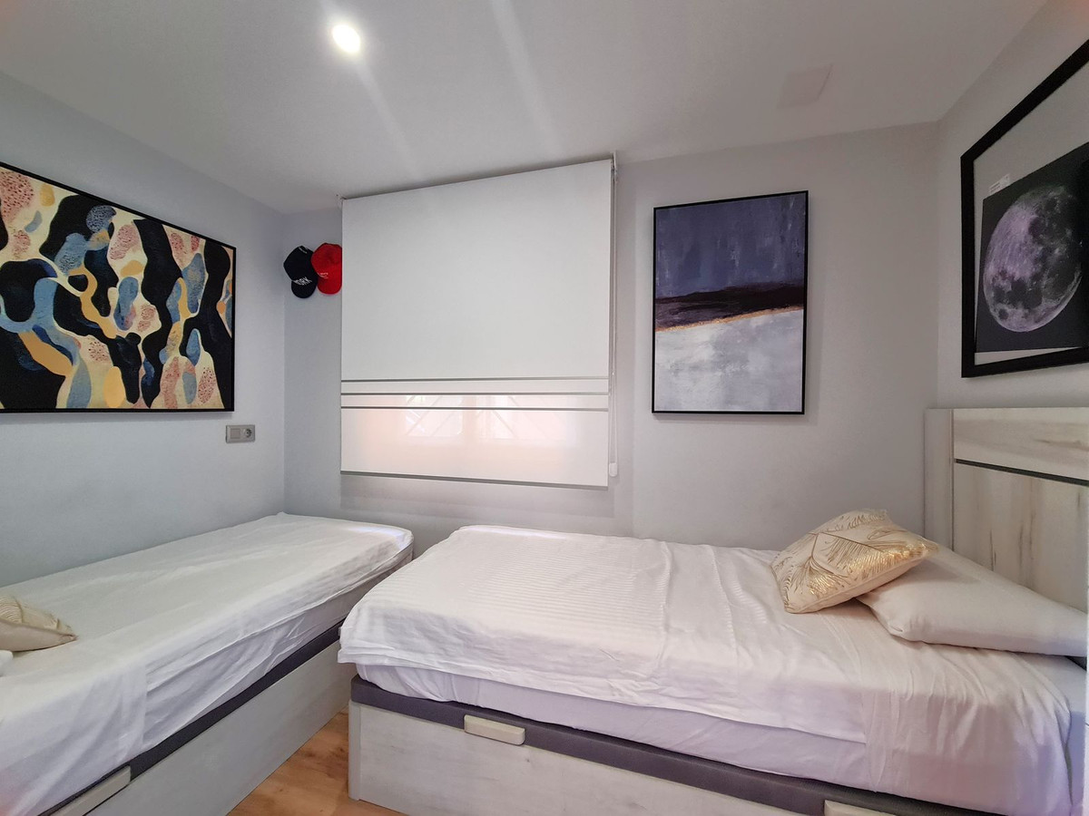 2 Bed, 1 Bath, ApartmentFor Sale, Calahonda, Malaga