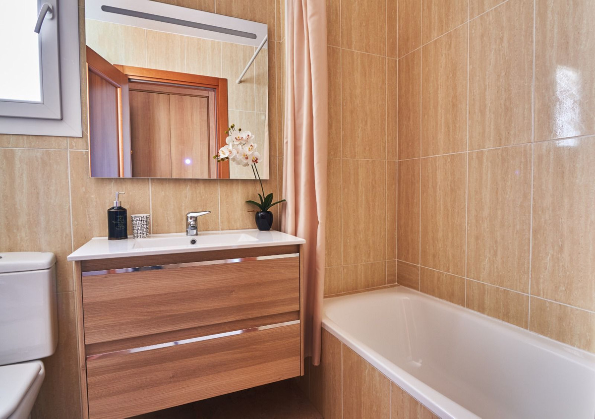 2 Bed, 2 Bath, ApartmentFor Sale, Manilva, Malaga