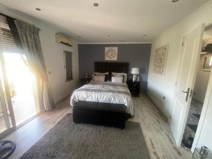 5 Bed, 4 Bath, HouseFor Sale, Albatera, Alicante