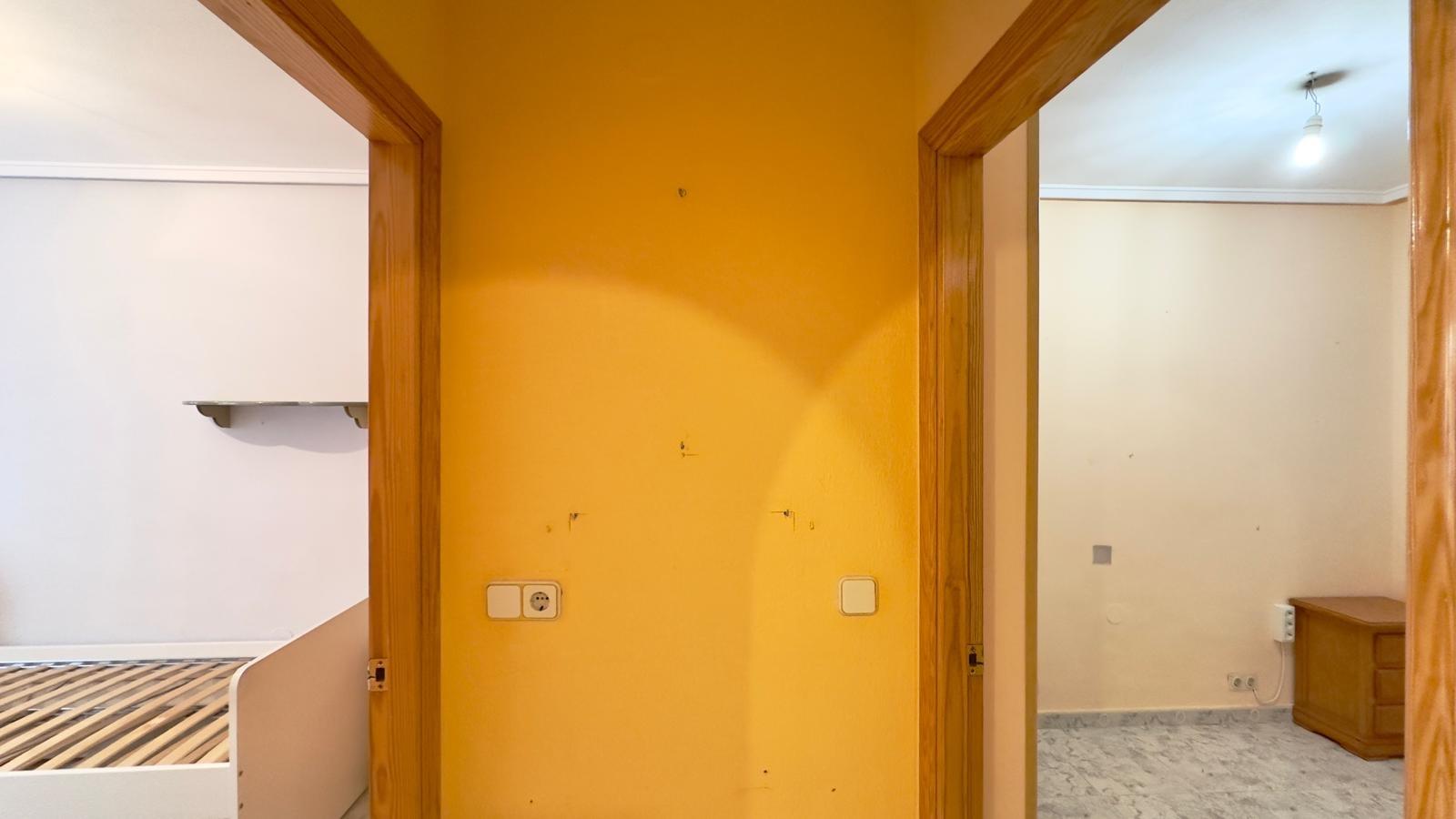 2 Bed, 1 Bath, ApartmentFor Sale, Torrevieja, Alicante