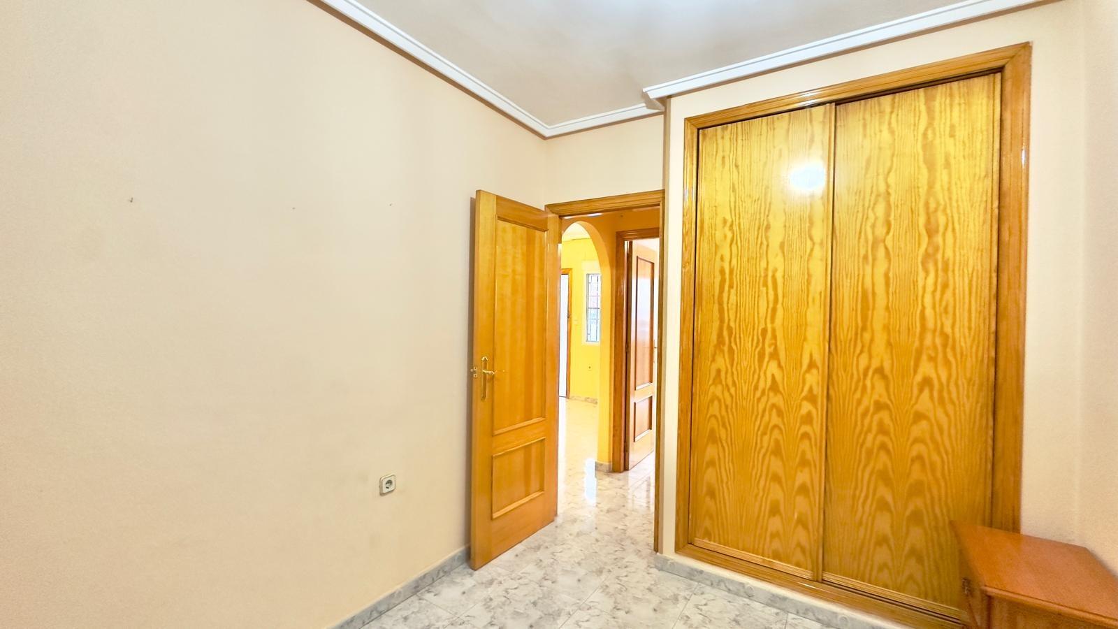 2 Bed, 1 Bath, ApartmentFor Sale, Torrevieja, Alicante