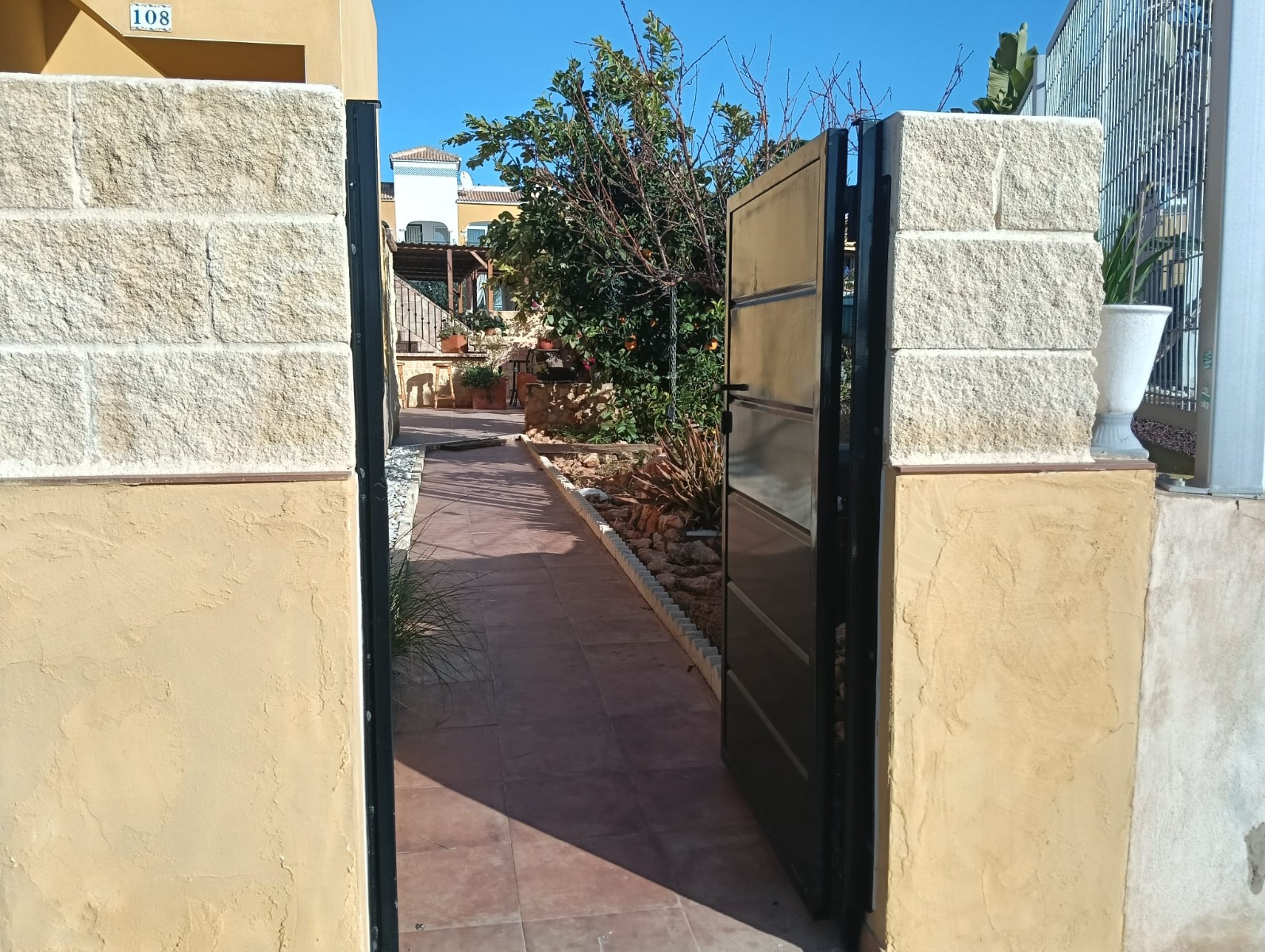 2 Bed, 1 Bath, ApartmentFor Sale, Los Montesinos, Alicante