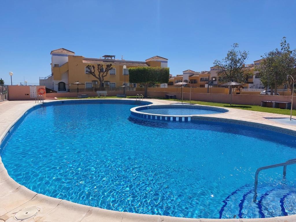 2 Bed, 1 Bath, ApartmentFor Sale, Los Montesinos, Alicante