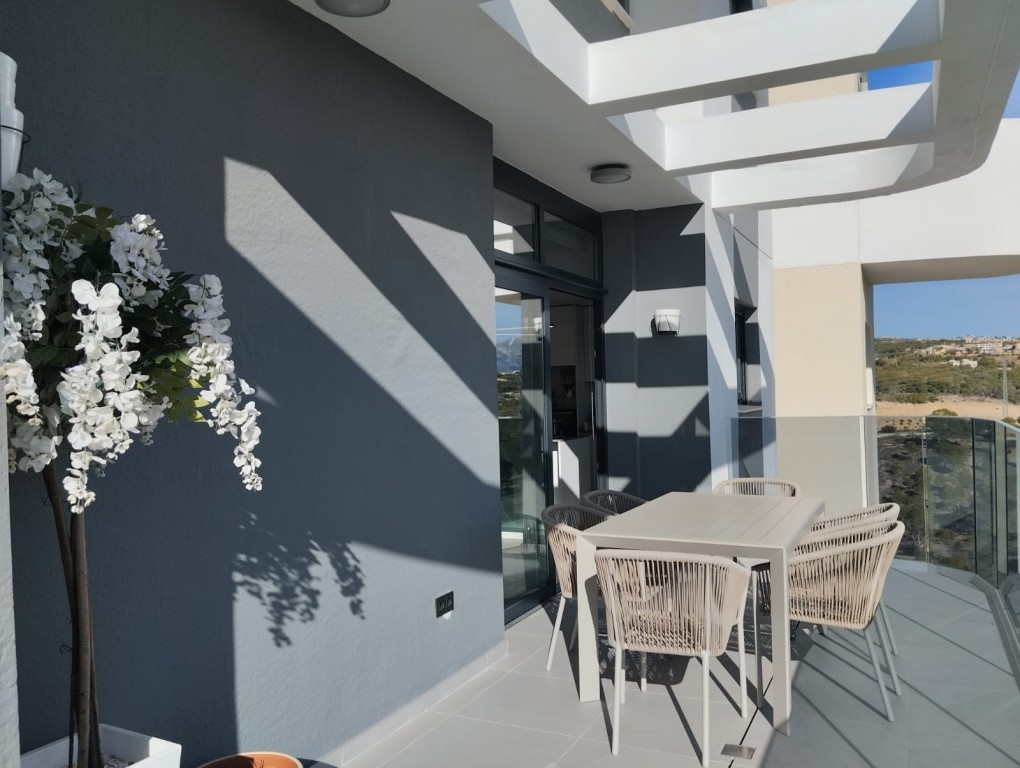 3 Bed, 2 Bath, ApartmentFor Sale, Playa de Poniente, Alicante