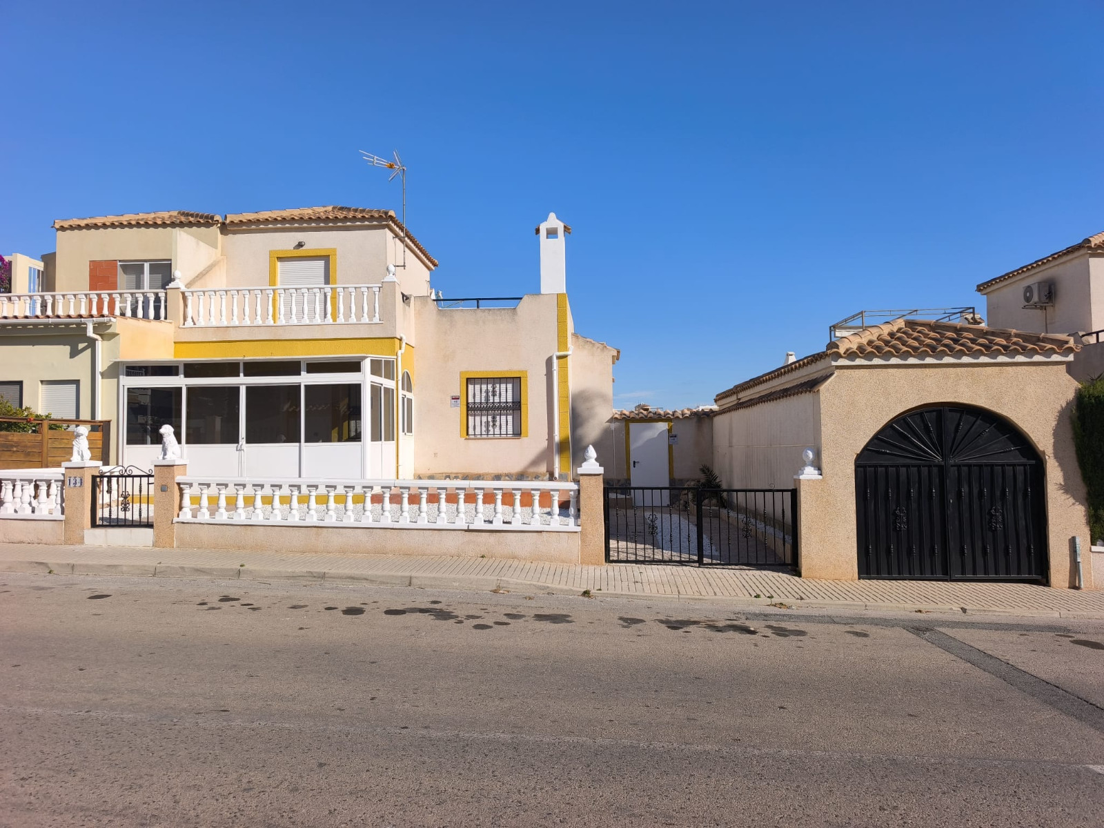 3 Bed, 2 Bath, HouseFor Sale, Orihuela Costa, Alicante