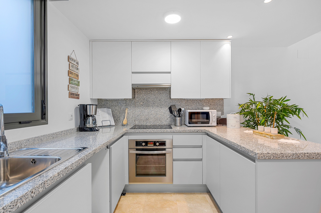 2 Bed, 1 Bath, ApartmentFor Sale, Campoamor, Alicante