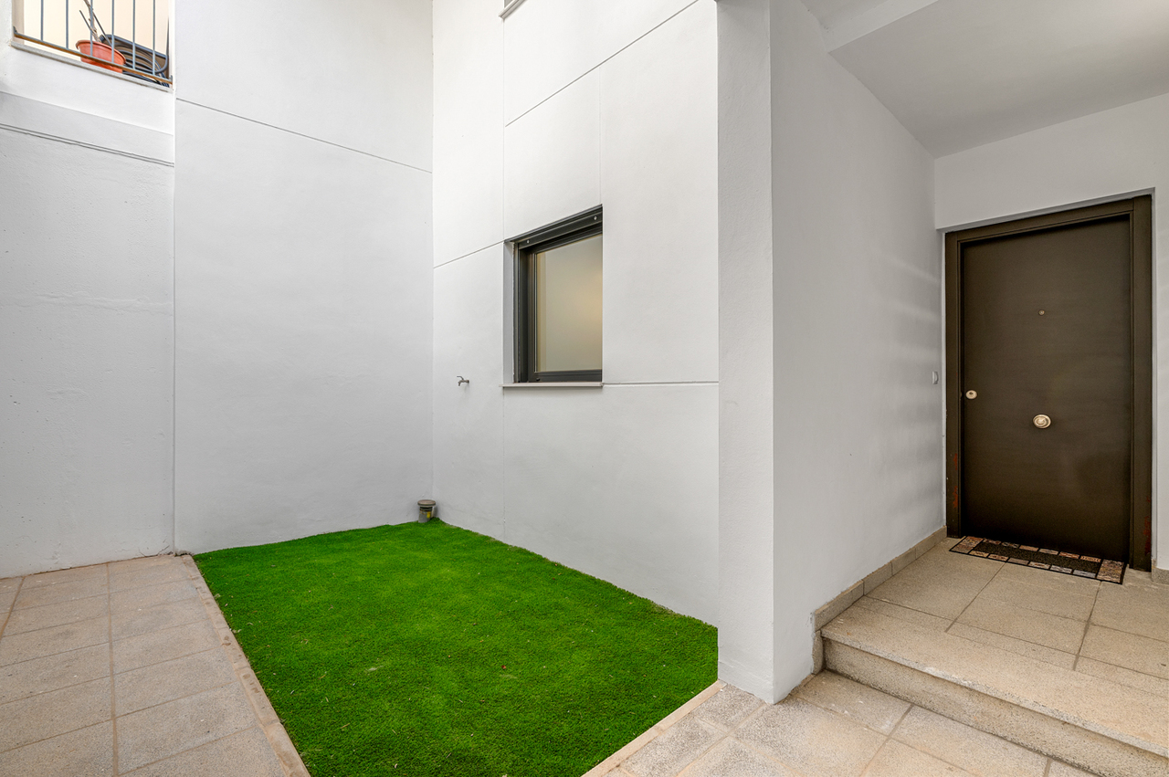 2 Bed, 1 Bath, ApartmentFor Sale, Campoamor, Alicante