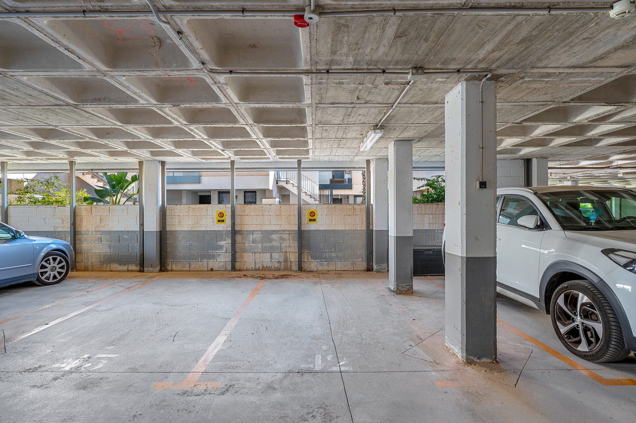 2 Bed, 1 Bath, ApartmentFor Sale, Campoamor, Alicante