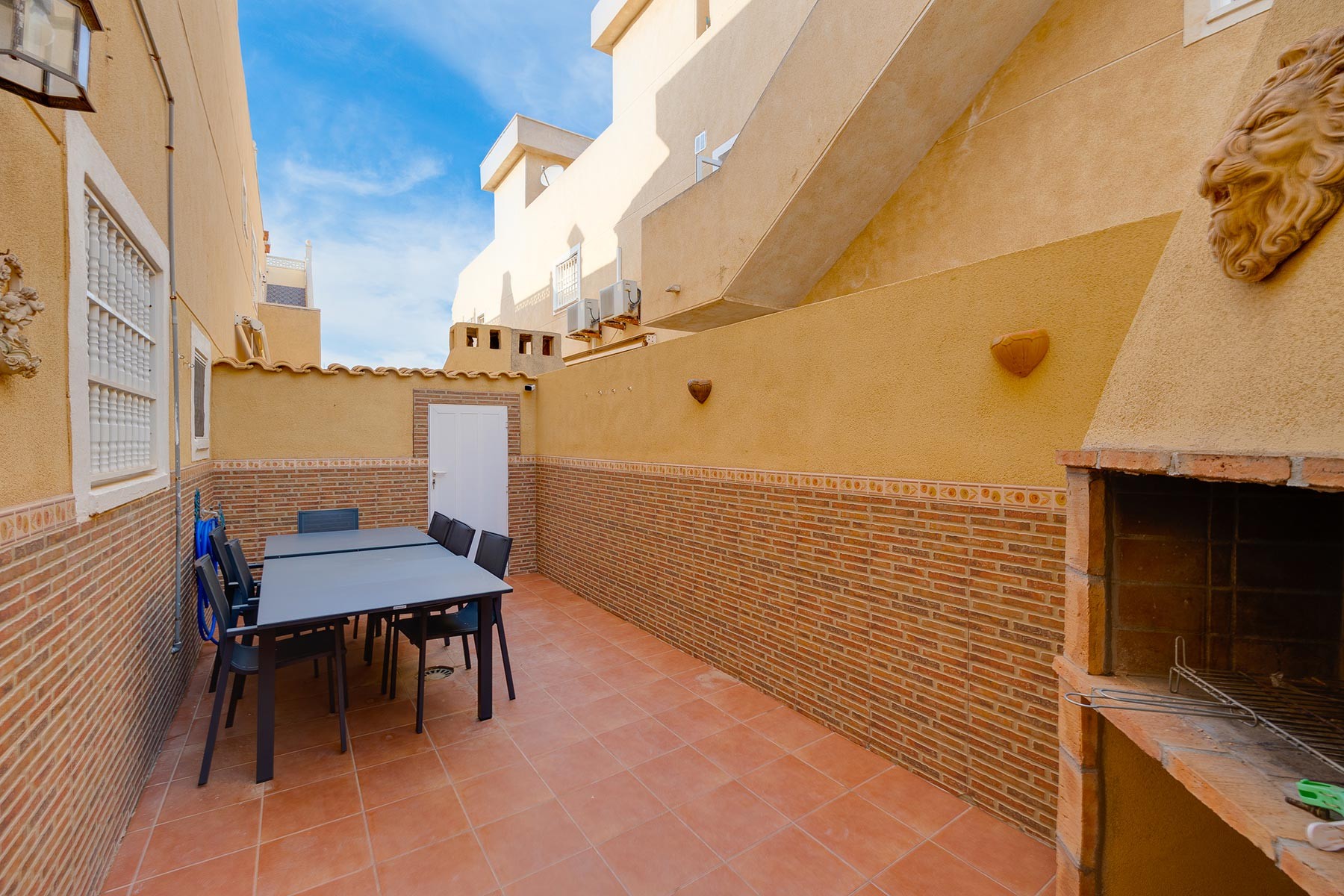 3 Bed, 2 Bath, HouseFor Sale, Torrevieja, Alicante