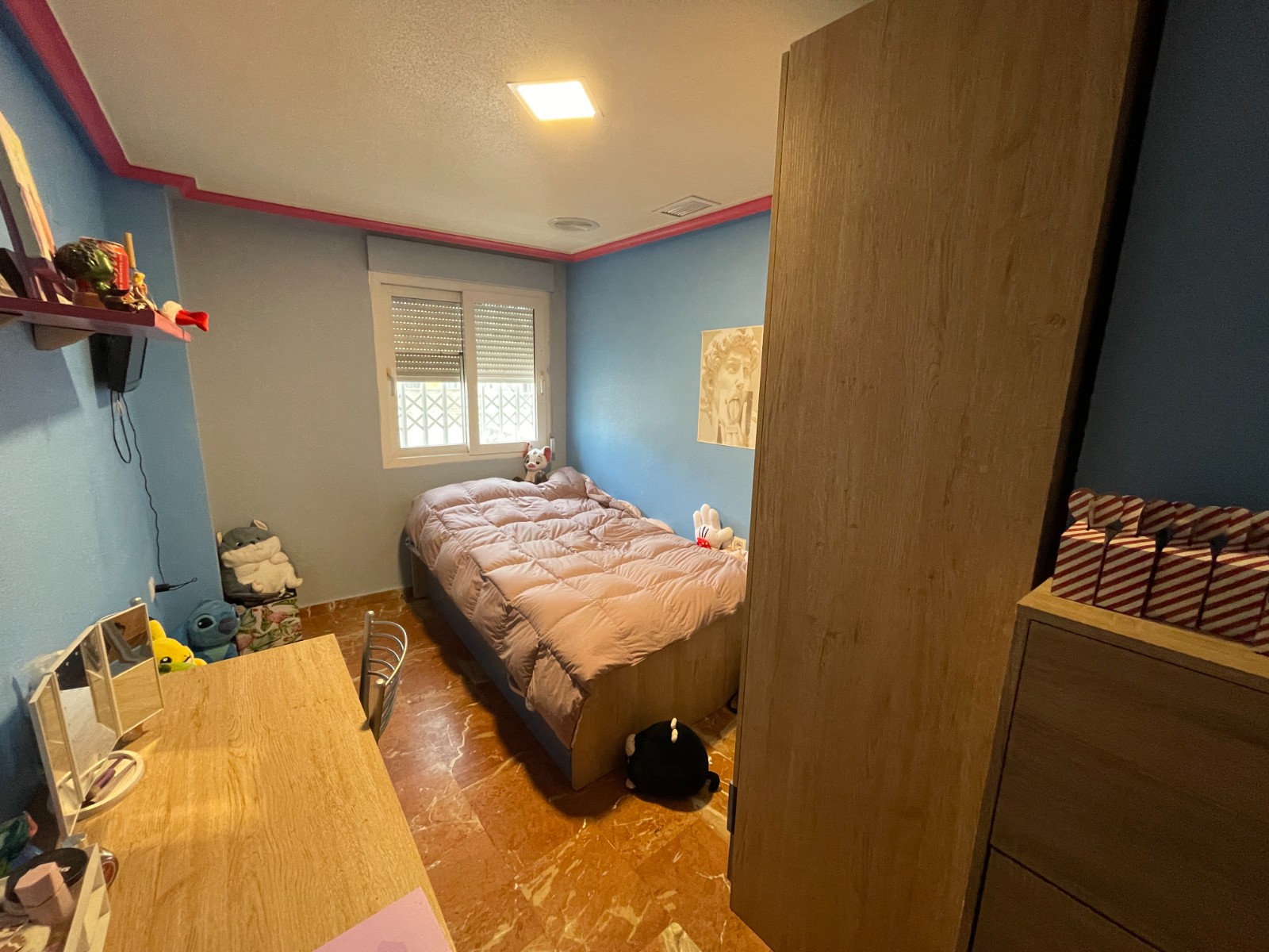 4 Bed, 2 Bath, ApartmentFor Sale, Torrevieja, Alicante