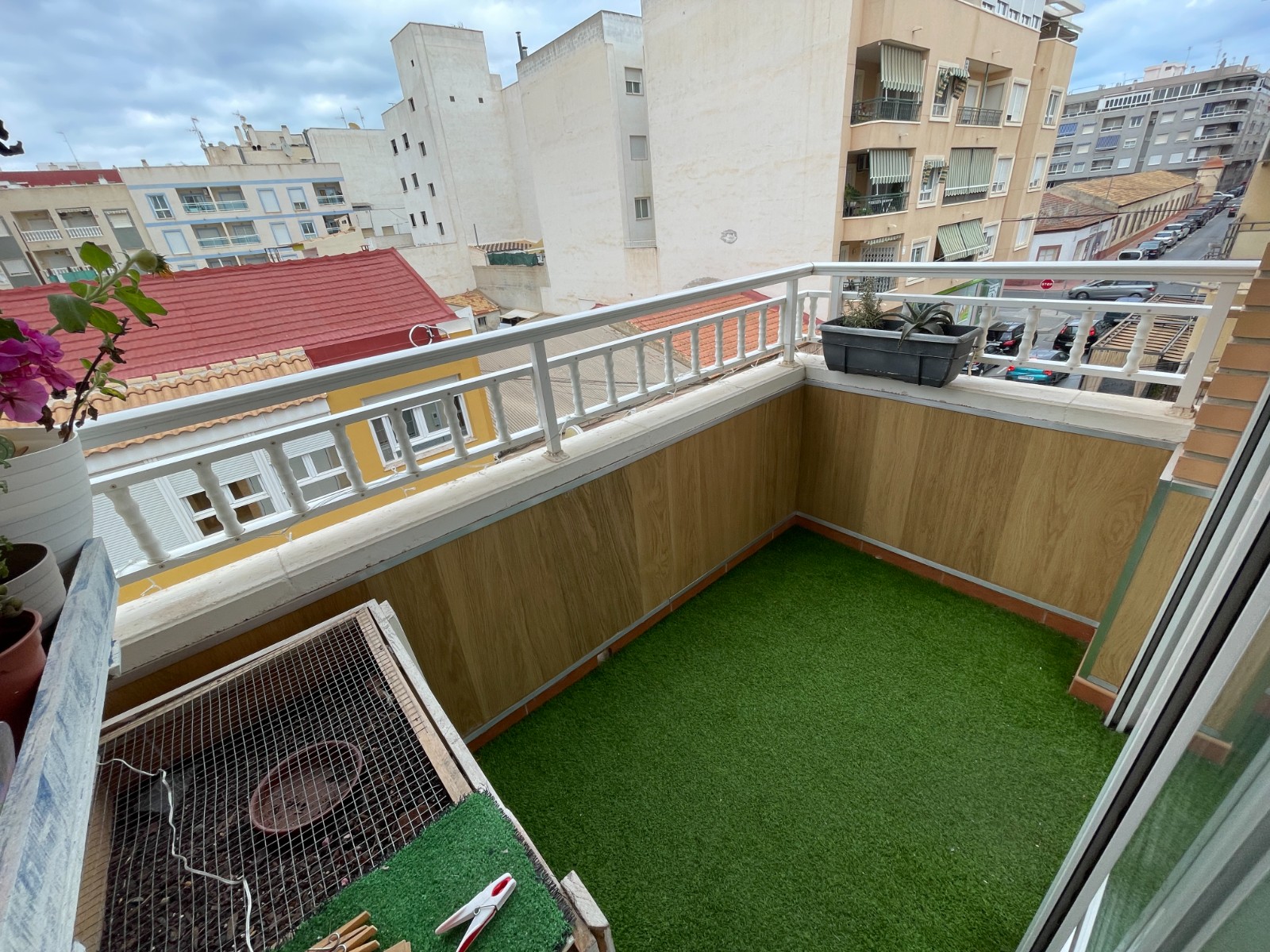 4 Bed, 2 Bath, ApartmentFor Sale, Torrevieja, Alicante