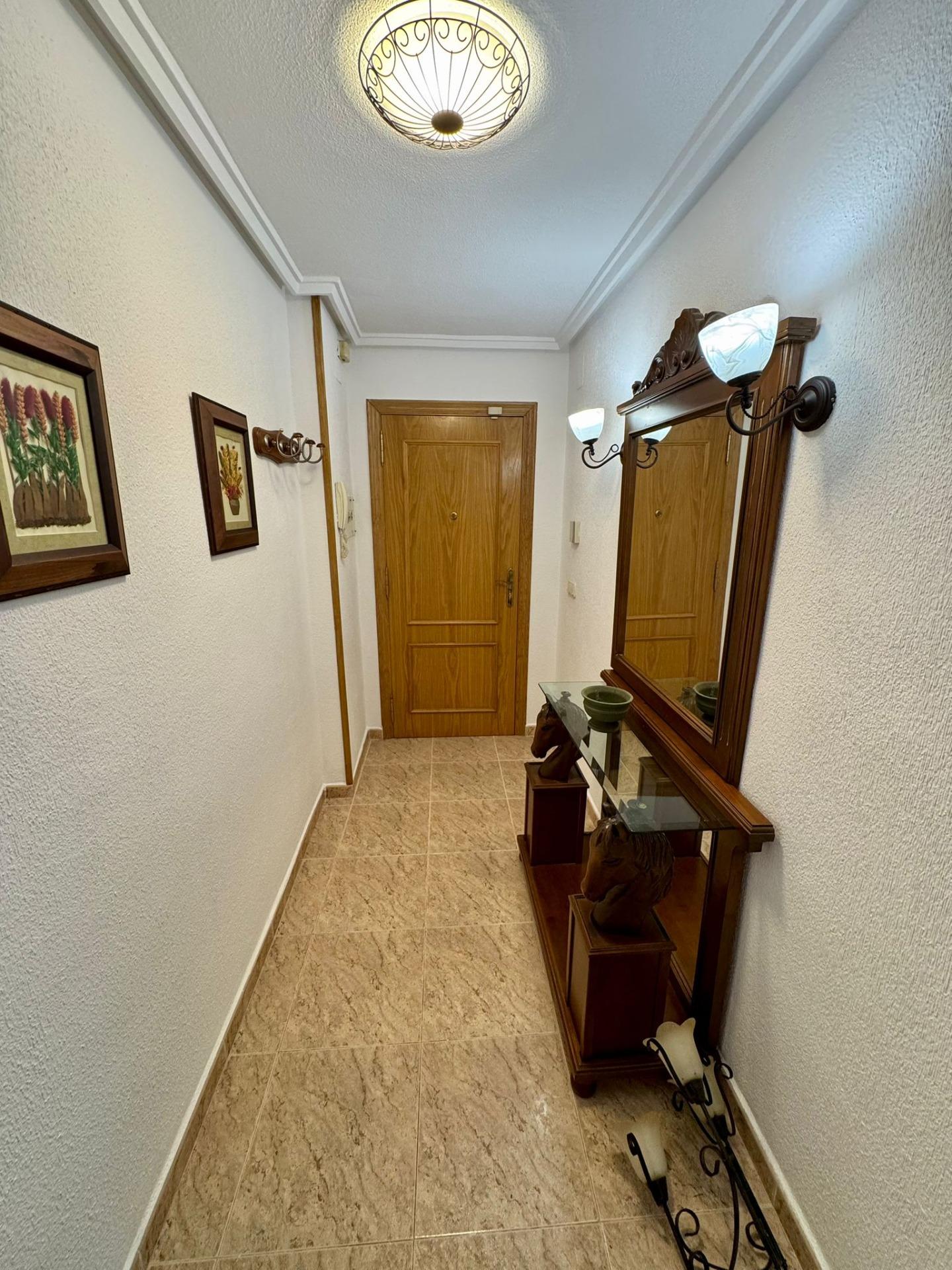 3 Bed, 1 Bath, ApartmentFor Sale, Torrevieja, Alicante