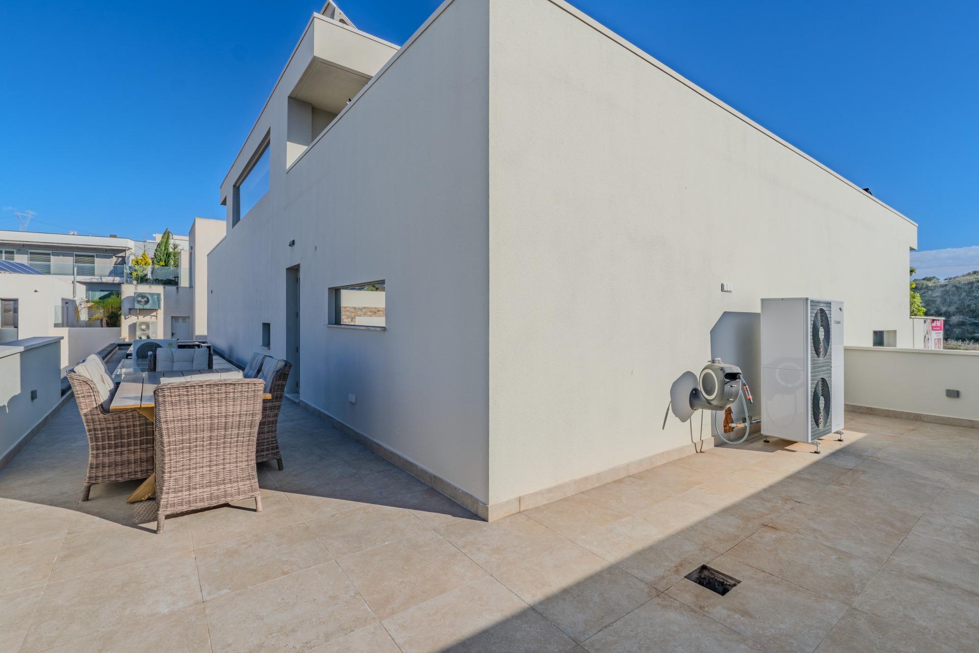 4 Bed, 3 Bath, HouseFor Sale, Benijofar, Alicante