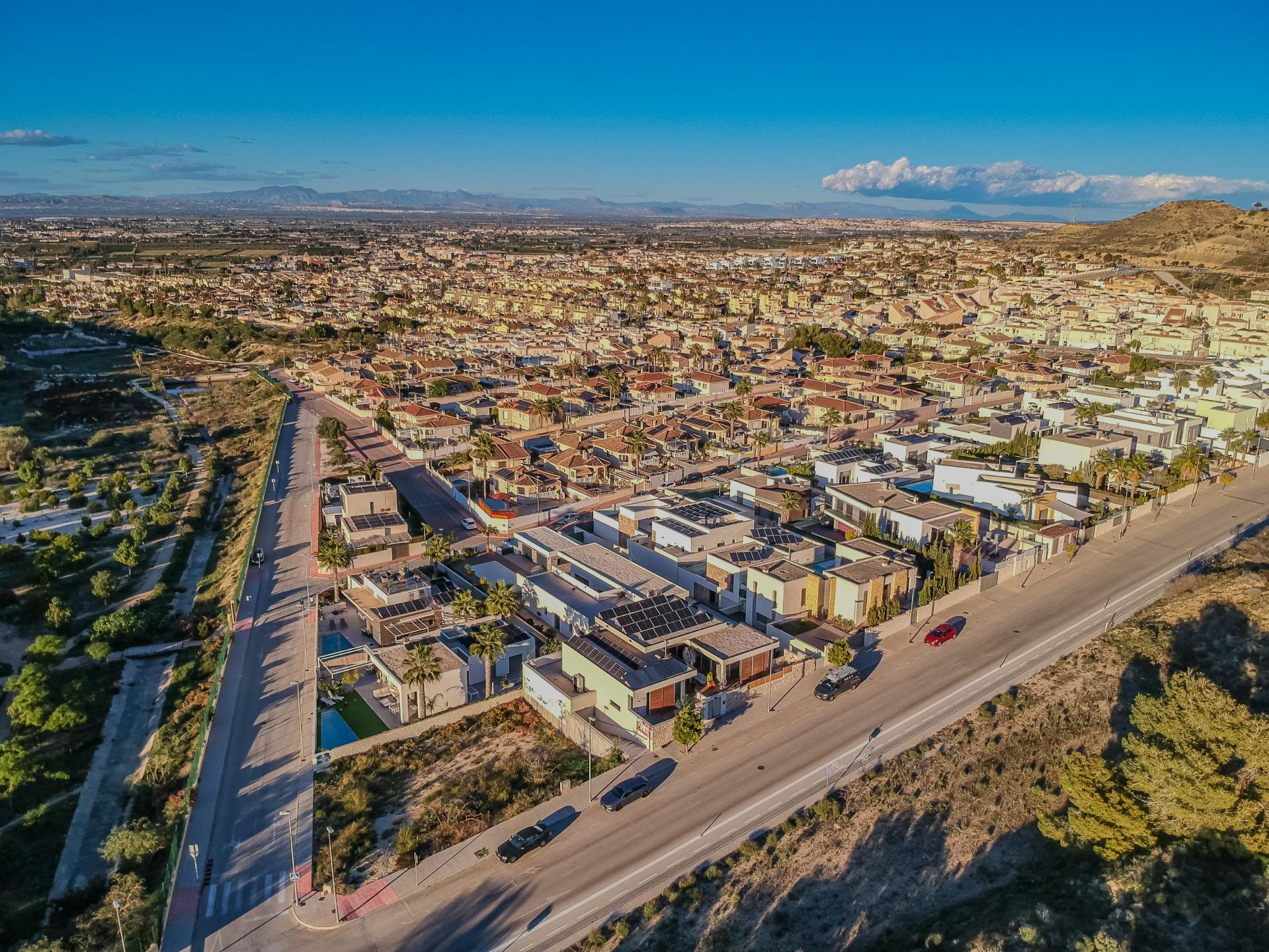 4 Bed, 3 Bath, HouseFor Sale, Benijofar, Alicante