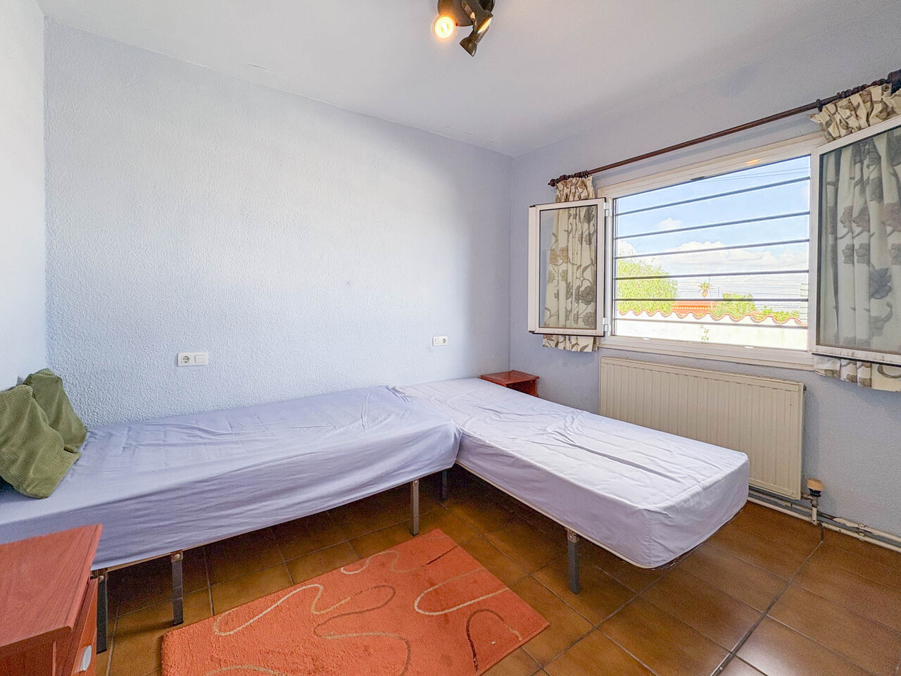 4 Bed, 2 Bath, HouseFor Sale, Los Balcones, Alicante