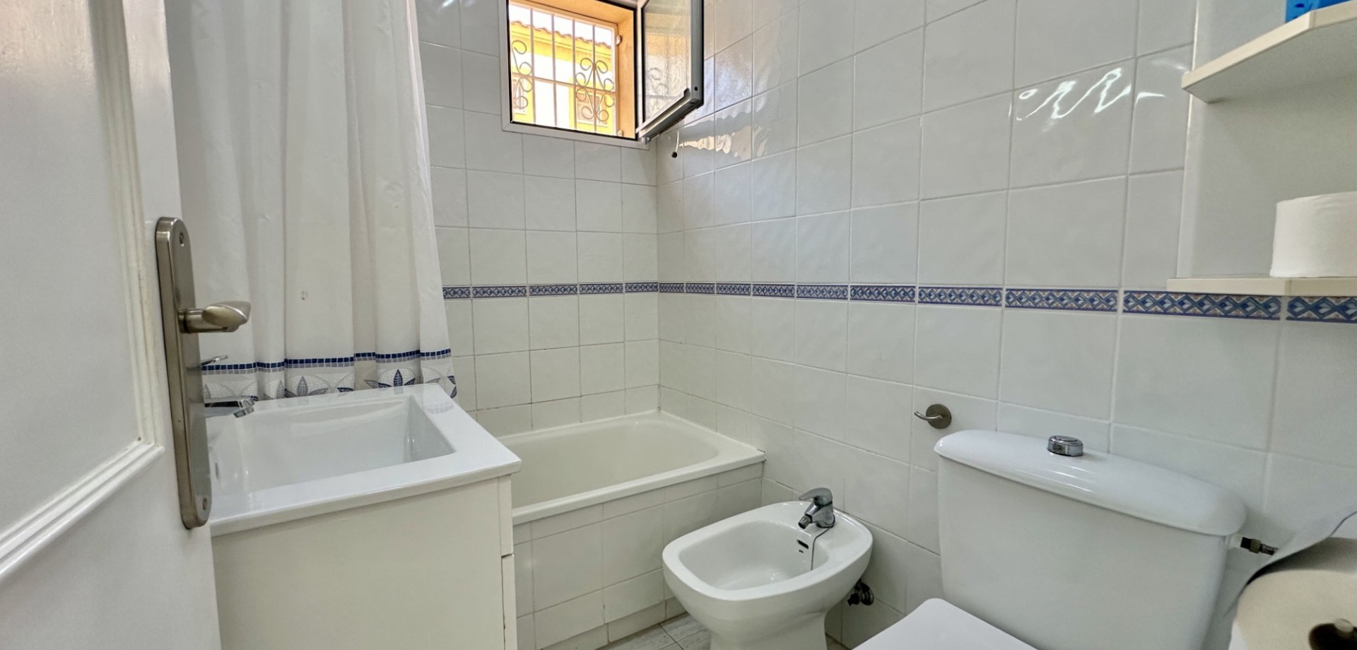 2 Bed, 1 Bath, ApartmentFor Sale, Orihuela Costa, Alicante