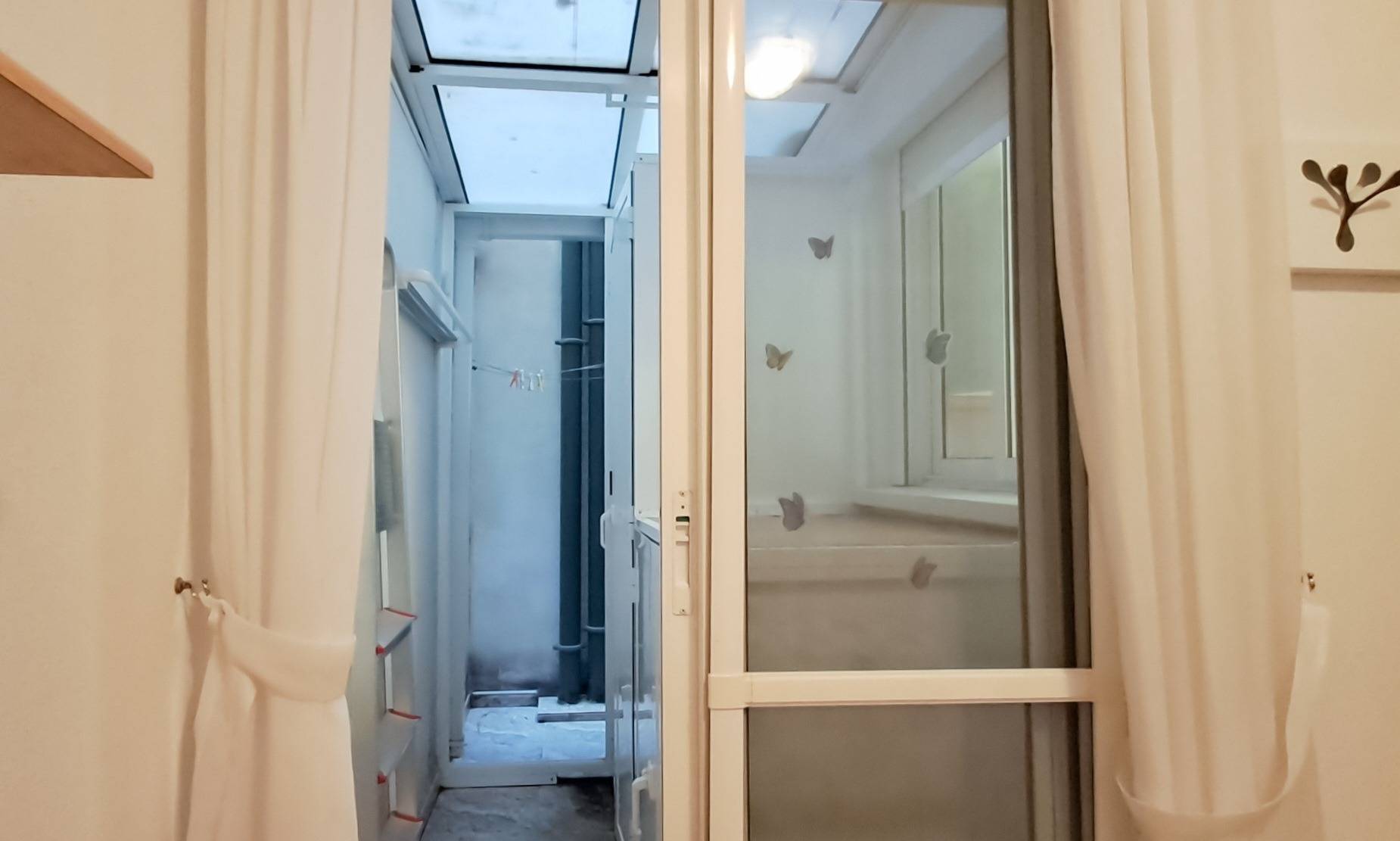 2 Bed, 1 Bath, ApartmentFor Sale, Torrevieja, Alicante