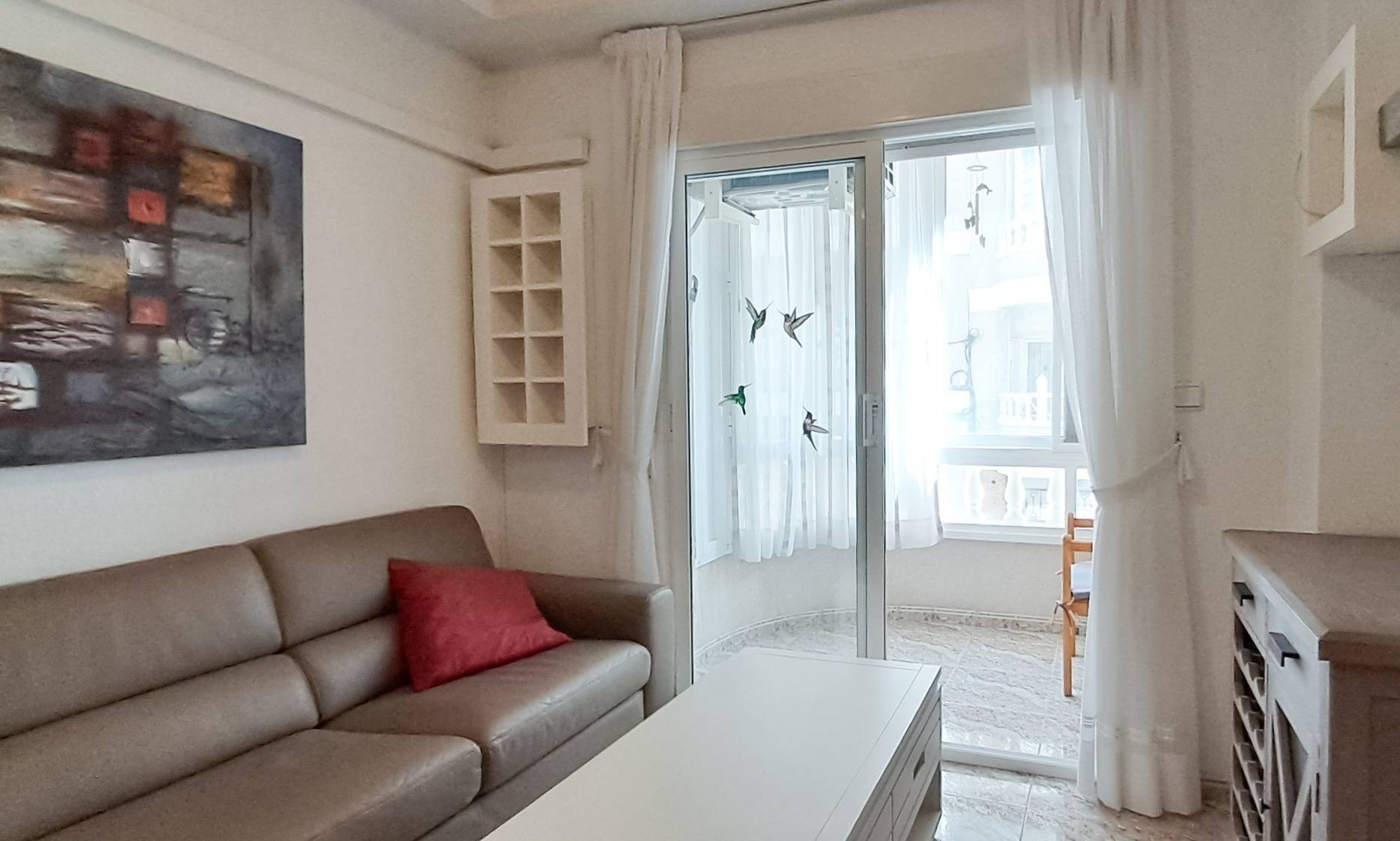 2 Bed, 1 Bath, ApartmentFor Sale, Torrevieja, Alicante