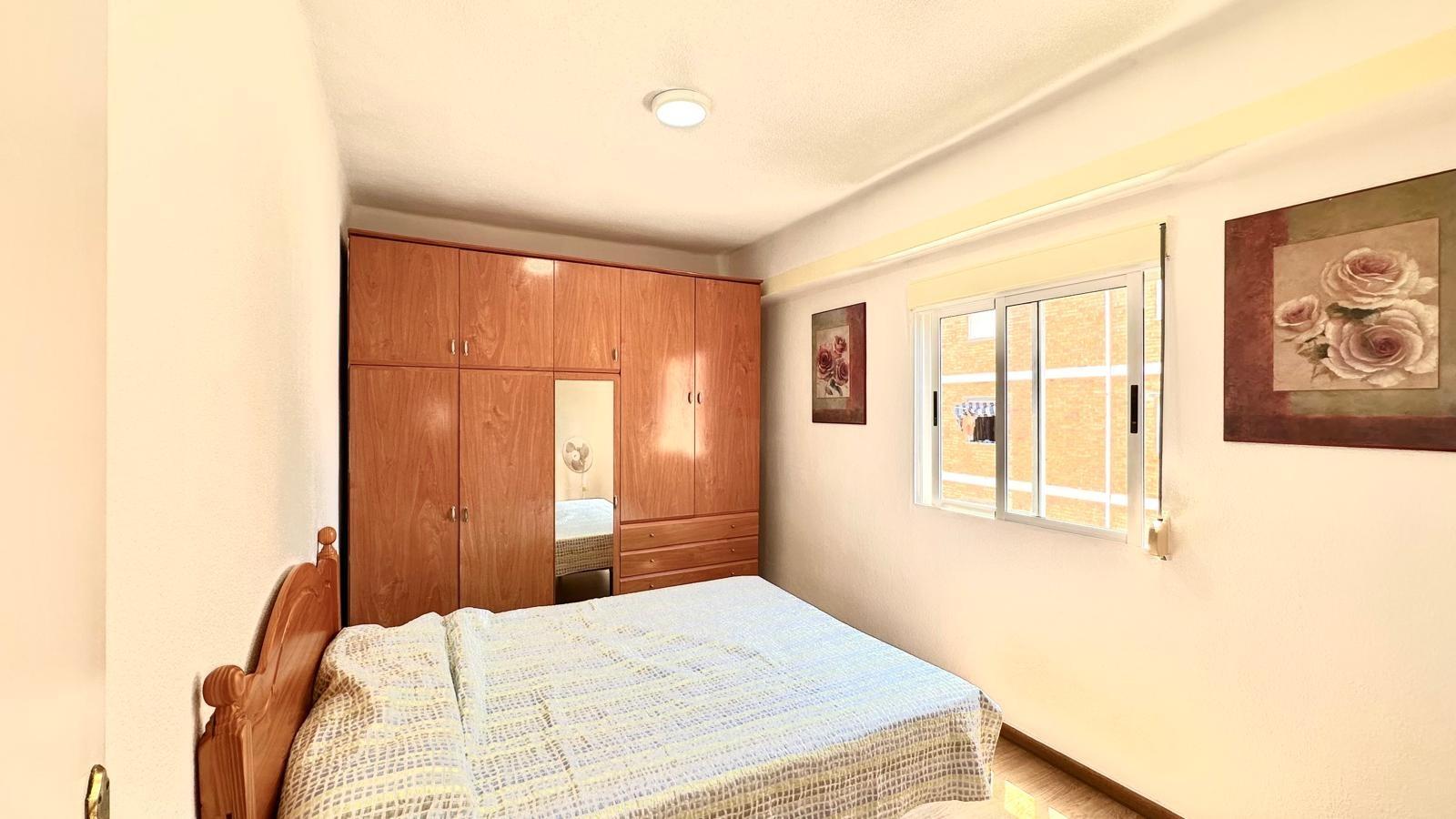 3 Bed, 1 Bath, ApartmentFor Sale, Torrevieja, Alicante