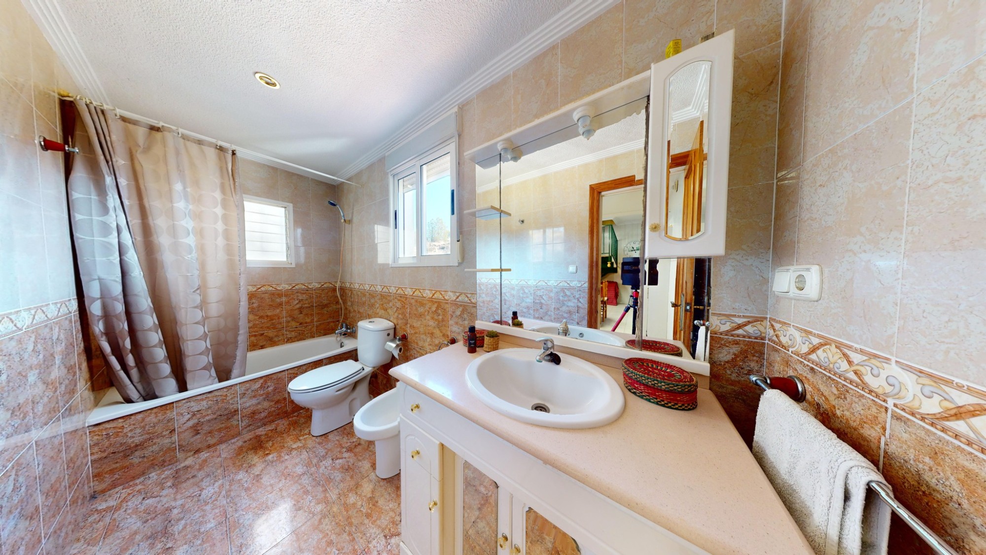 4 Bed, 2 Bath, HouseFor Sale, Crevillent, Alicante