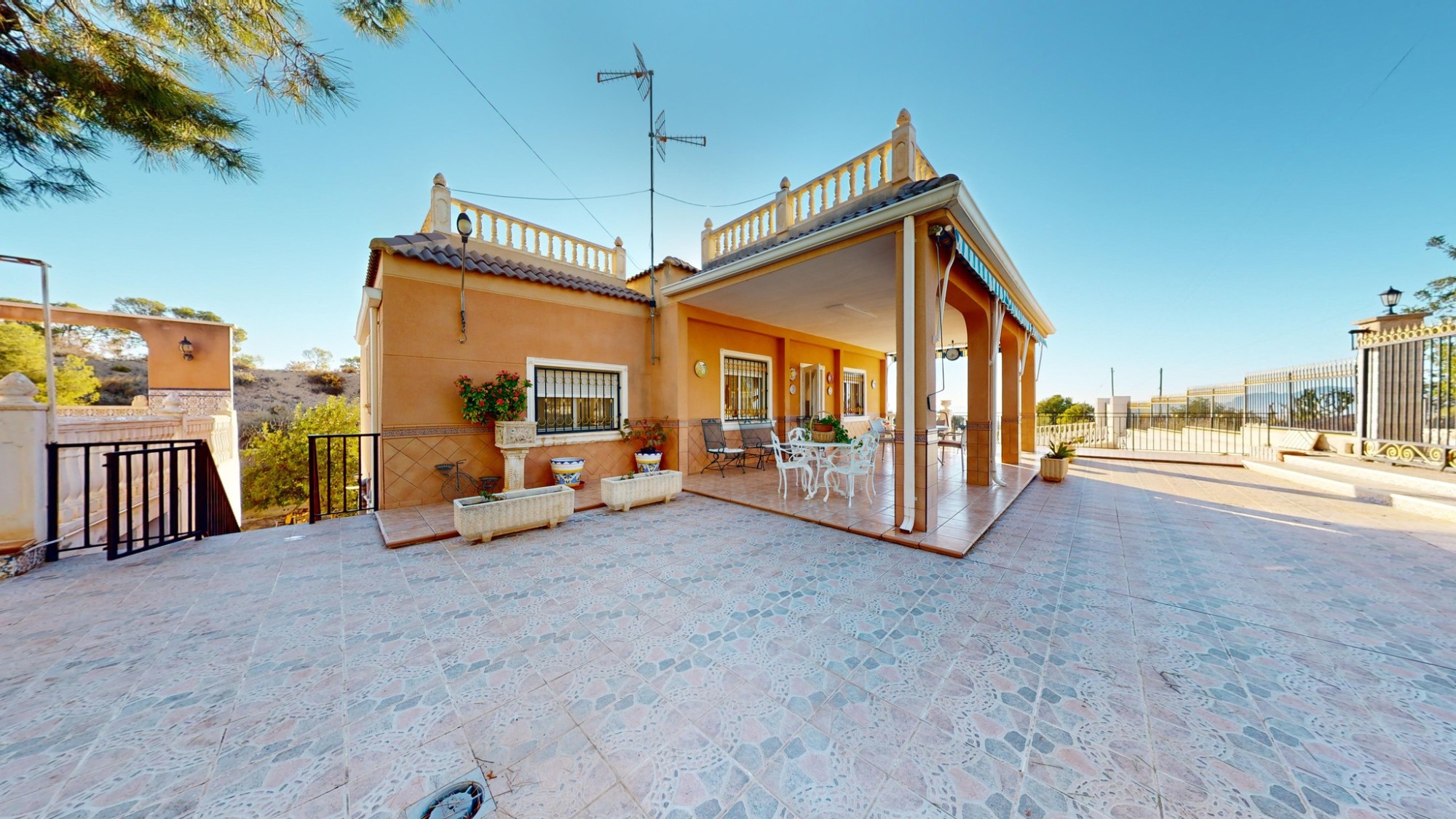 4 Bed, 2 Bath, HouseFor Sale, Crevillent, Alicante