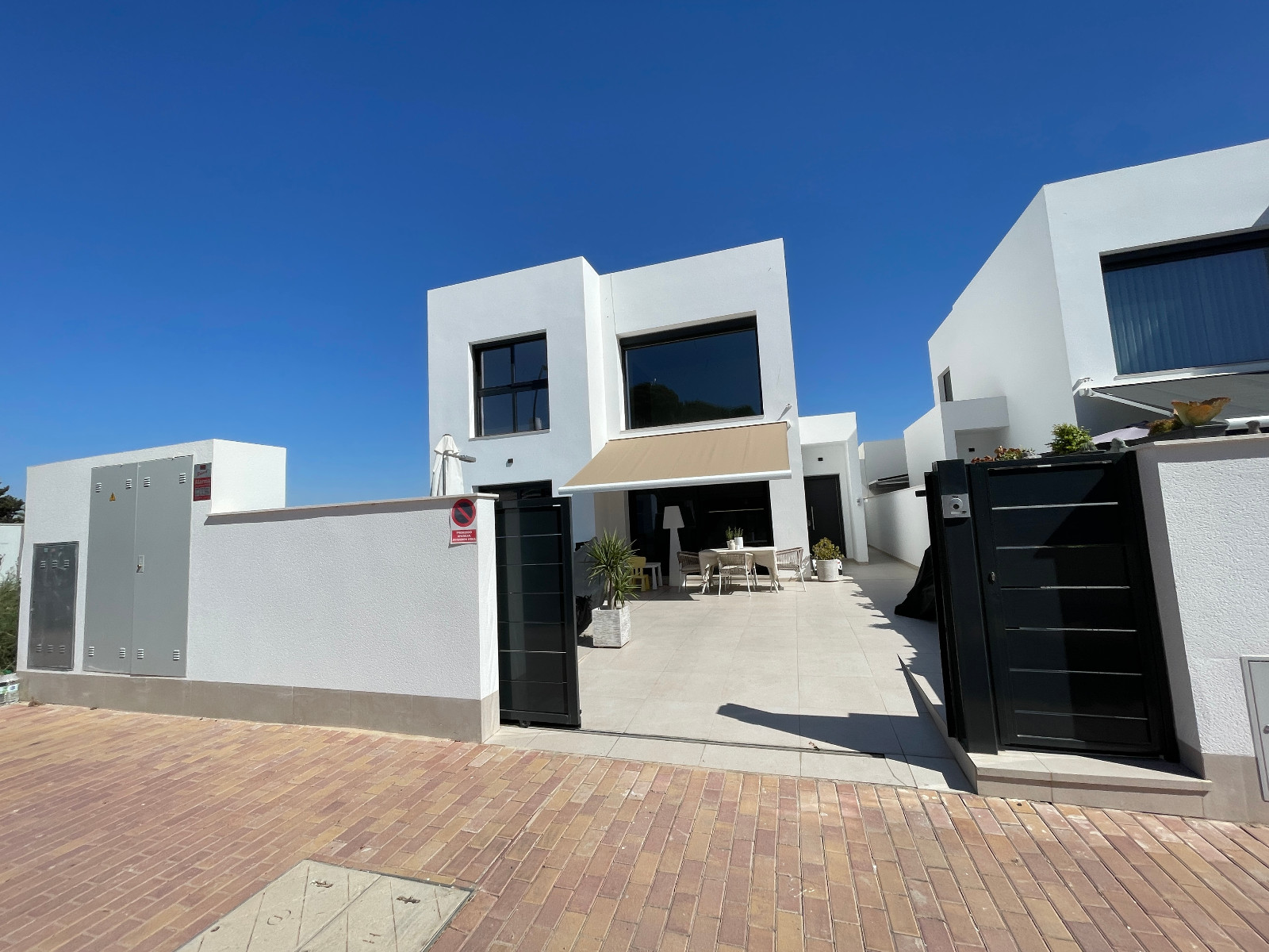 3 Bed, 2 Bath, HouseFor Sale, Formentera Del Segura, Alicante