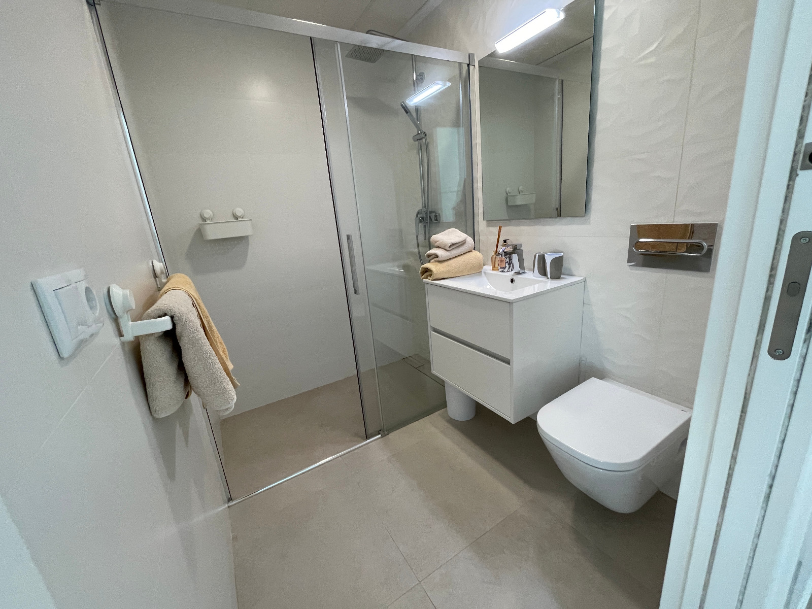 3 Bed, 2 Bath, HouseFor Sale, Formentera Del Segura, Alicante