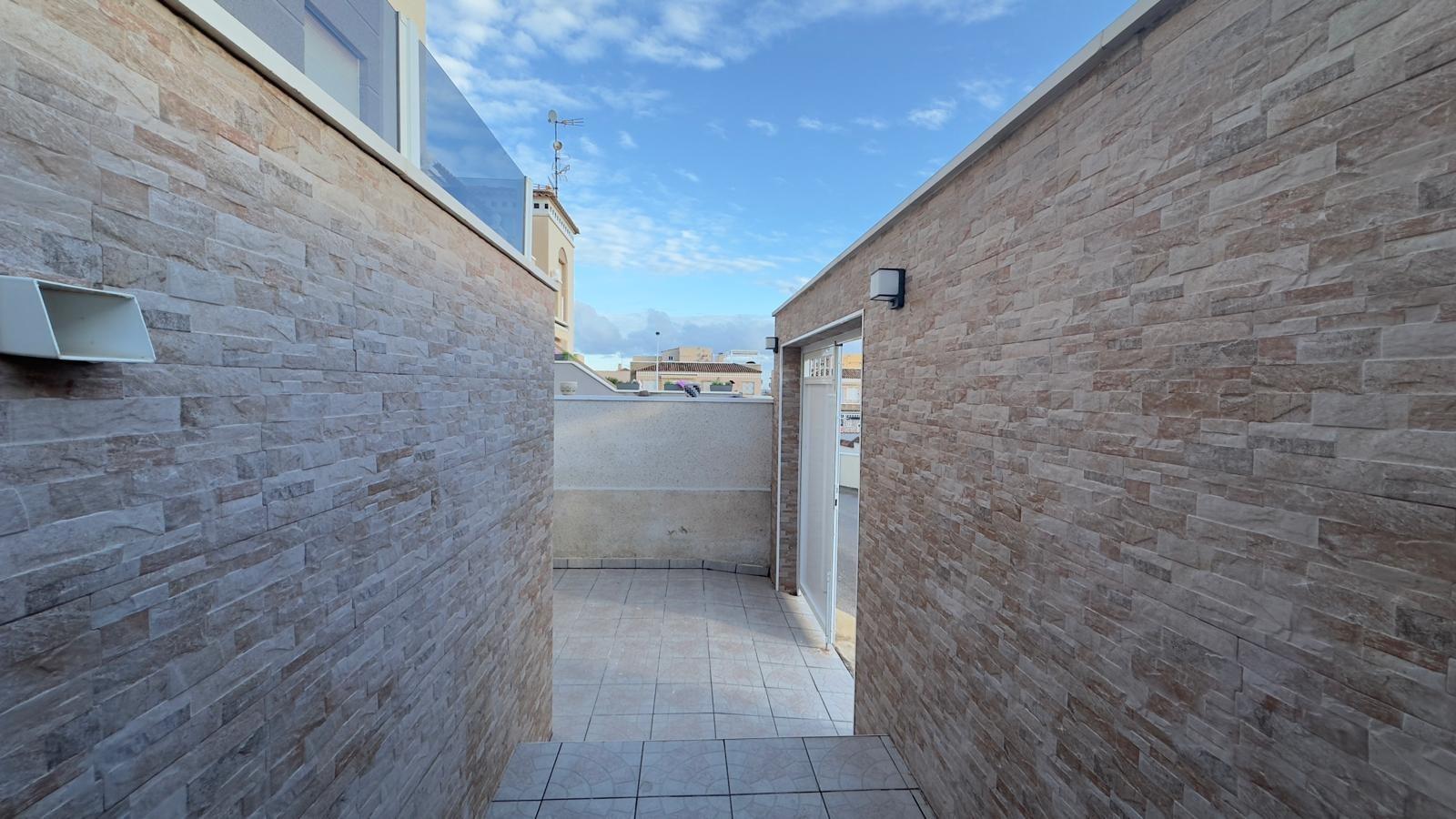 2 Bed, 1 Bath, HouseFor Sale, Torrevieja, Alicante