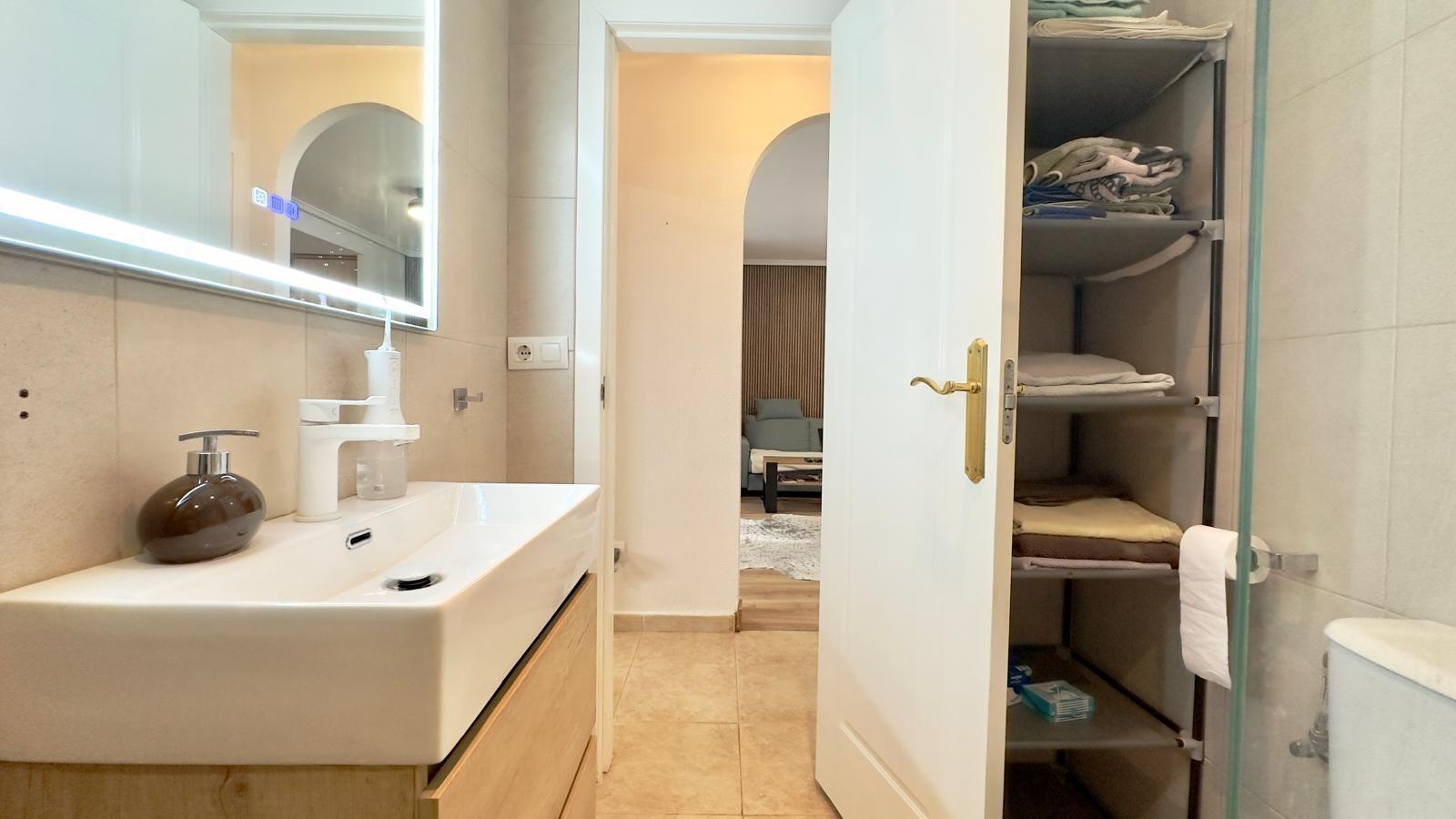 2 Bed, 1 Bath, HouseFor Sale, Torrevieja, Alicante