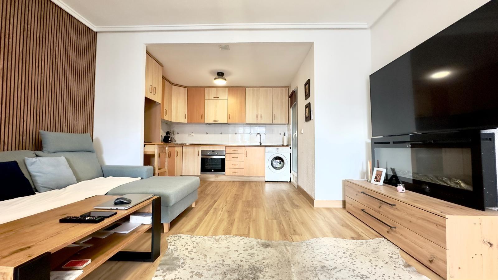 2 Bed, 1 Bath, HouseFor Sale, Torrevieja, Alicante