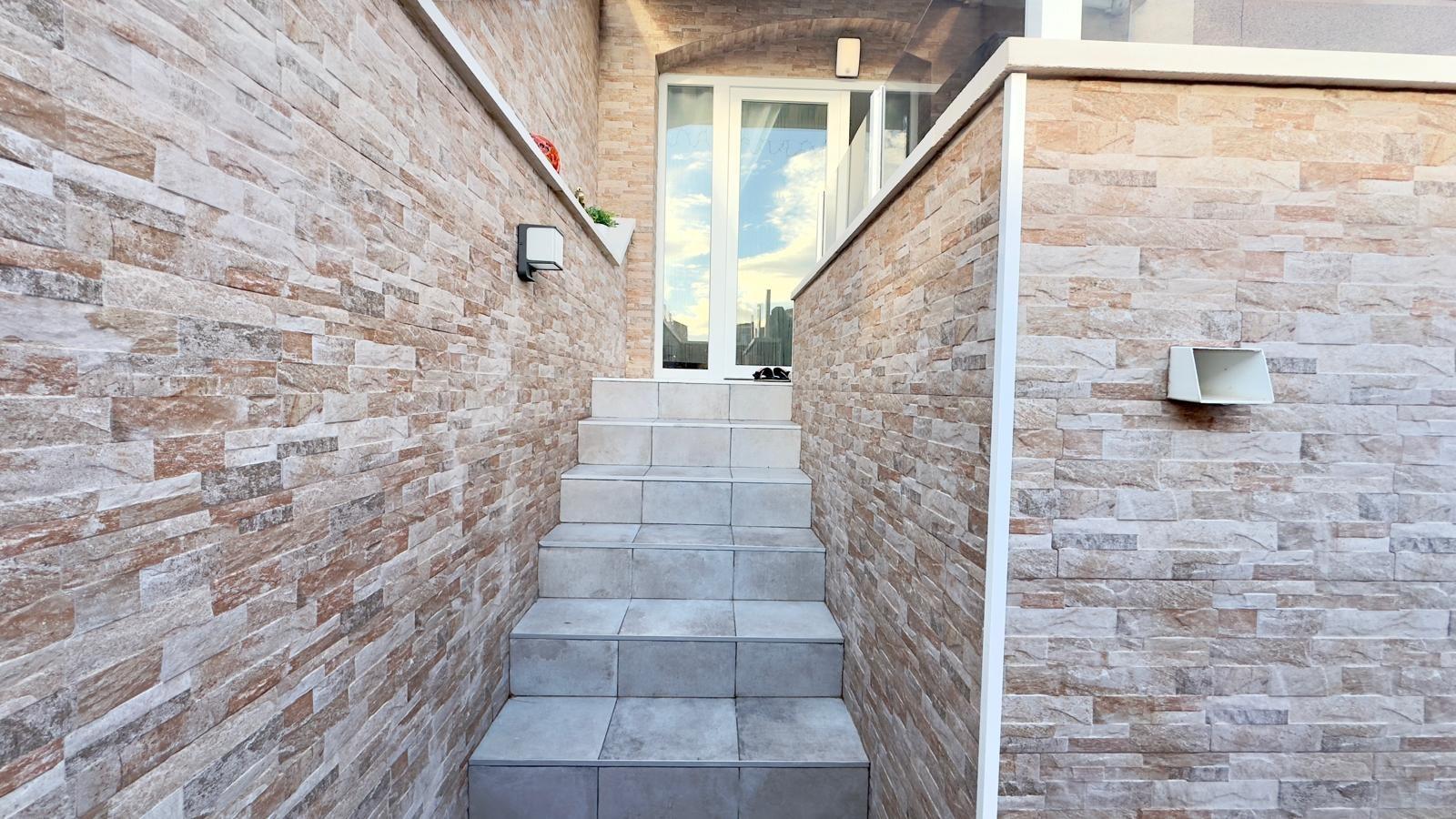 2 Bed, 1 Bath, HouseFor Sale, Torrevieja, Alicante