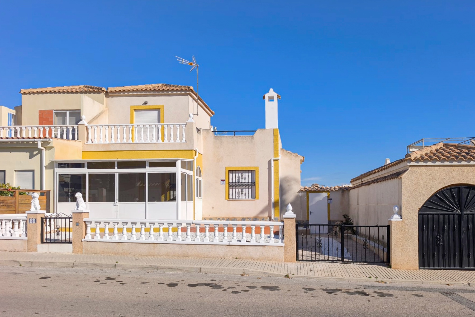 3 Bed, 2 Bath, HouseFor Sale, Orihuela Costa, Alicante