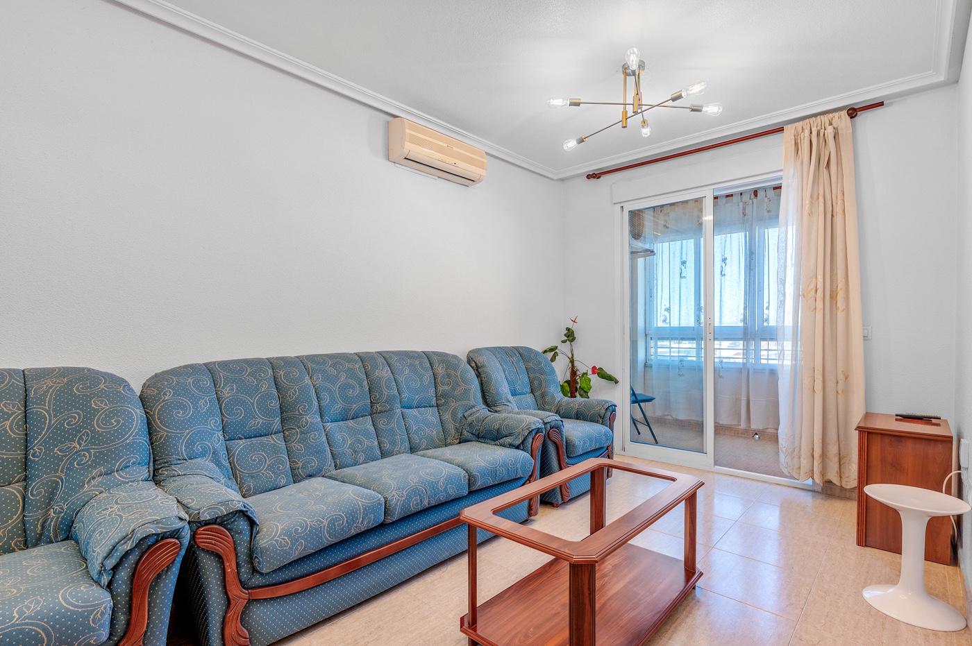 2 Bed, 1 Bath, ApartmentFor Sale, Torrevieja, Alicante